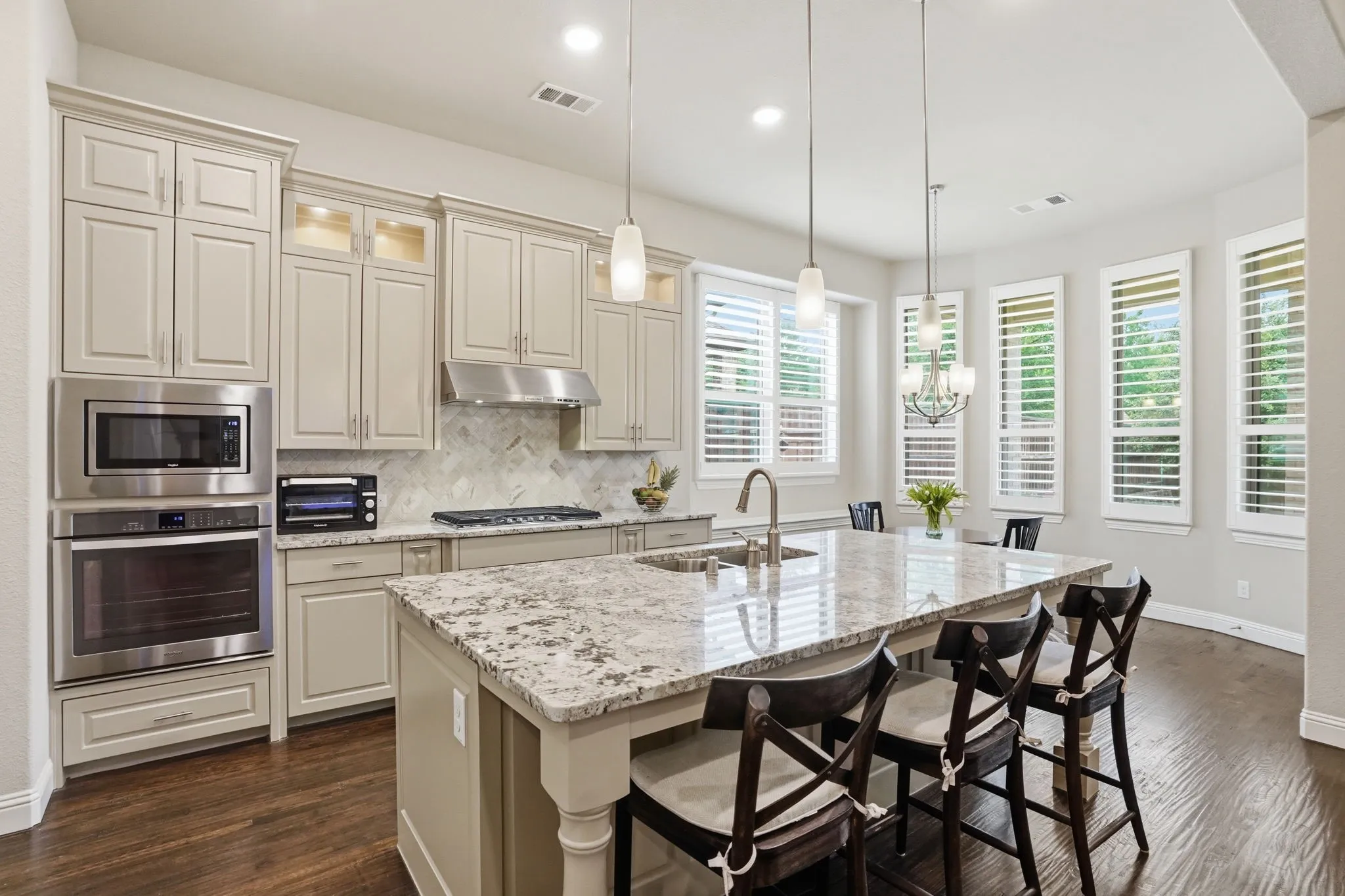 Single Family Residence For Sale in Denton County , 6205 Prairie Brush Trail, Northlake, Texas 76226, 3 Bedroom, 4 Bathroom, 2 Garage spaces, 3,040 Sqft, built in 2017, mls#21305419, Real Estate Agent in Northlake, Homes For Sale in Denton county, Homes For Sale in Northlake, Realtor in Northlake Texas, Real Estate Brokerage Independent Realty Texas, Luminita Cordes Realtor