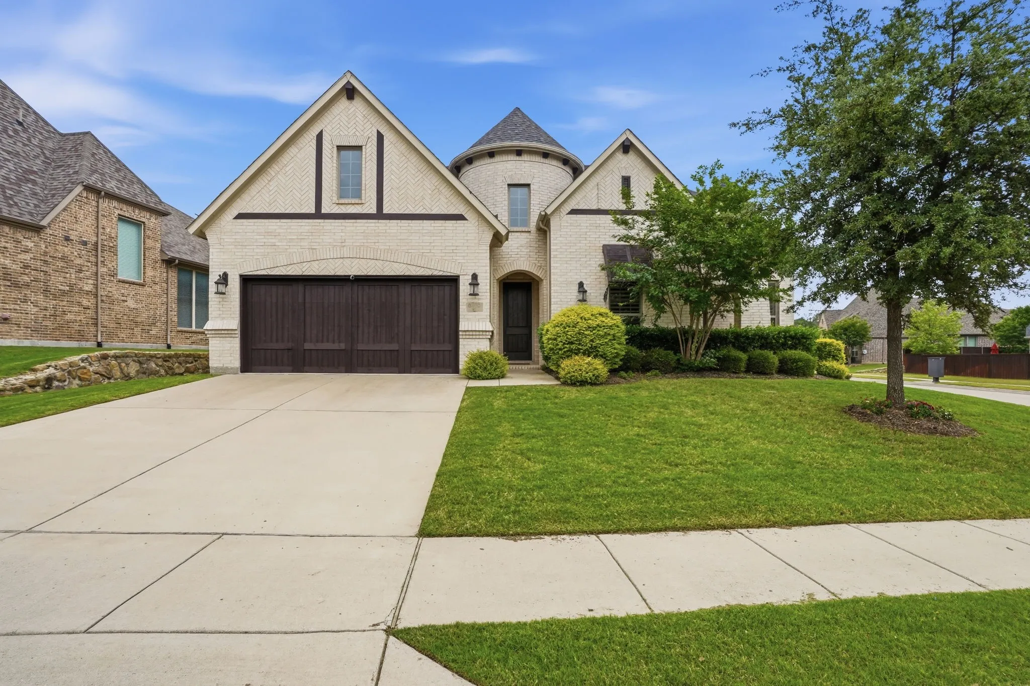 Single Family Residence For Sale in Denton County , 6205 Prairie Brush Trail, Northlake, Texas 76226, 3 Bedroom, 4 Bathroom, 2 Garage spaces, 3,040 Sqft, built in 2017, mls#21305419, Real Estate Agent in Northlake, Homes For Sale in Denton county, Homes For Sale in Northlake, Realtor in Northlake Texas, Real Estate Brokerage Independent Realty Texas, Luminita Cordes Realtor