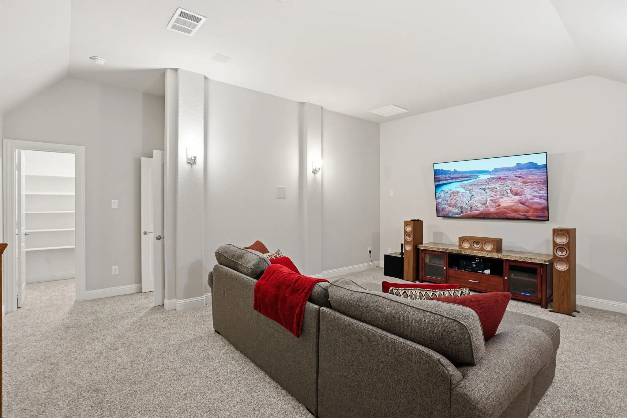 Single Family Residence For Sale in Denton County , 6205 Prairie Brush Trail, Northlake, Texas 76226, 3 Bedroom, 4 Bathroom, 2 Garage spaces, 3,040 Sqft, built in 2017, mls#21305419, Real Estate Agent in Northlake, Homes For Sale in Denton county, Homes For Sale in Northlake, Realtor in Northlake Texas, Real Estate Brokerage Independent Realty Texas, Luminita Cordes Realtor