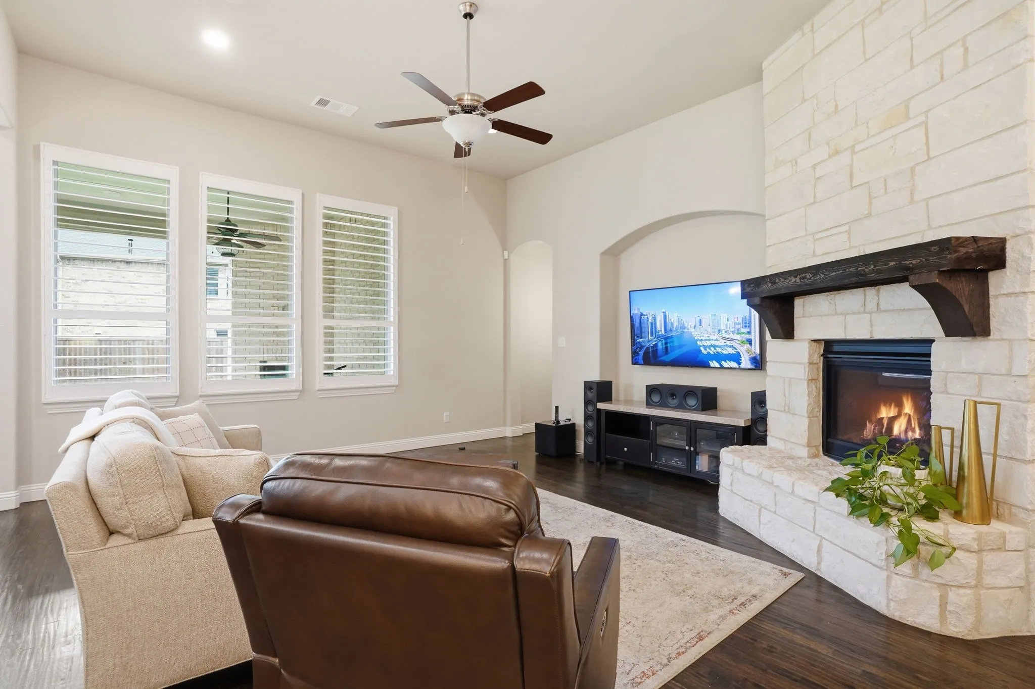 Single Family Residence For Sale in Denton County , 6205 Prairie Brush Trail, Northlake, Texas 76226, 3 Bedroom, 4 Bathroom, 2 Garage spaces, 3,040 Sqft, built in 2017, mls#21305419, Real Estate Agent in Northlake, Homes For Sale in Denton county, Homes For Sale in Northlake, Realtor in Northlake Texas, Real Estate Brokerage Independent Realty Texas, Luminita Cordes Realtor