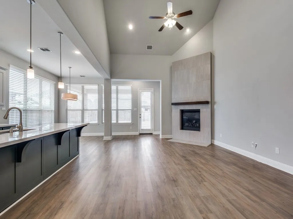 Single Family Residence For Rent in Collin County , 3511 Meridian Avenue, Celina, Texas 75009, 4 Bedroom, 4 Bathroom, 2 Garage spaces, 3,492 Sqft, built in 2015, mls#21328692, Real Estate Agent in Celina, Homes For Rent in Collin county, Homes For Rent in Celina, Realtor in Celina Texas, Real Estate Brokerage Independent Realty Texas, Luminita Cordes Realtor