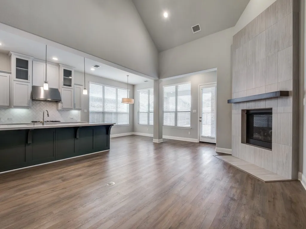 Single Family Residence For Rent in Collin County , 3511 Meridian Avenue, Celina, Texas 75009, 4 Bedroom, 4 Bathroom, 2 Garage spaces, 3,492 Sqft, built in 2015, mls#21328692, Real Estate Agent in Celina, Homes For Rent in Collin county, Homes For Rent in Celina, Realtor in Celina Texas, Real Estate Brokerage Independent Realty Texas, Luminita Cordes Realtor