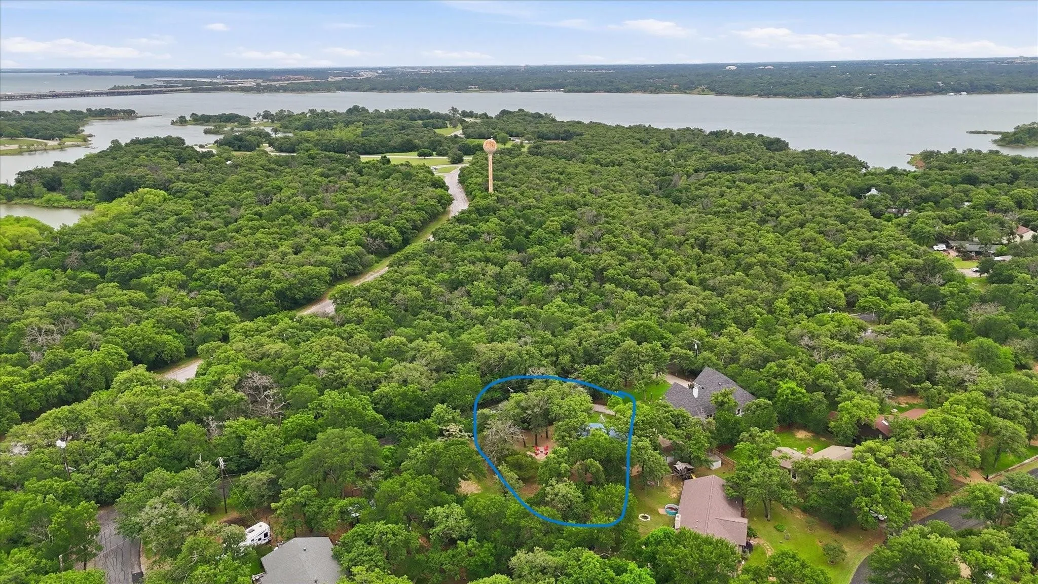 Single Family Residence For Rent in Denton County , 111 Oak Tree Lane, Hickory Creek, Texas 75065, 3 Bedroom, 2 Bathroom, Garage spaces, 1,088 Sqft, built in 1975, mls#21329477, Real Estate Agent in Hickory Creek, Homes For Rent in Denton county, Homes For Rent in Hickory Creek, Realtor in Hickory Creek Texas, Real Estate Brokerage Independent Realty Texas, Luminita Cordes Realtor