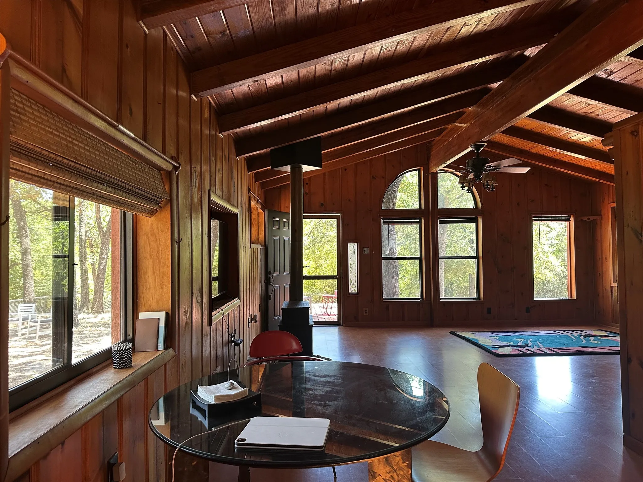 Single Family Residence For Rent in Denton County , 111 Oak Tree Lane, Hickory Creek, Texas 75065, 3 Bedroom, 2 Bathroom, Garage spaces, 1,088 Sqft, built in 1975, mls#21329477, Real Estate Agent in Hickory Creek, Homes For Rent in Denton county, Homes For Rent in Hickory Creek, Realtor in Hickory Creek Texas, Real Estate Brokerage Independent Realty Texas, Luminita Cordes Realtor