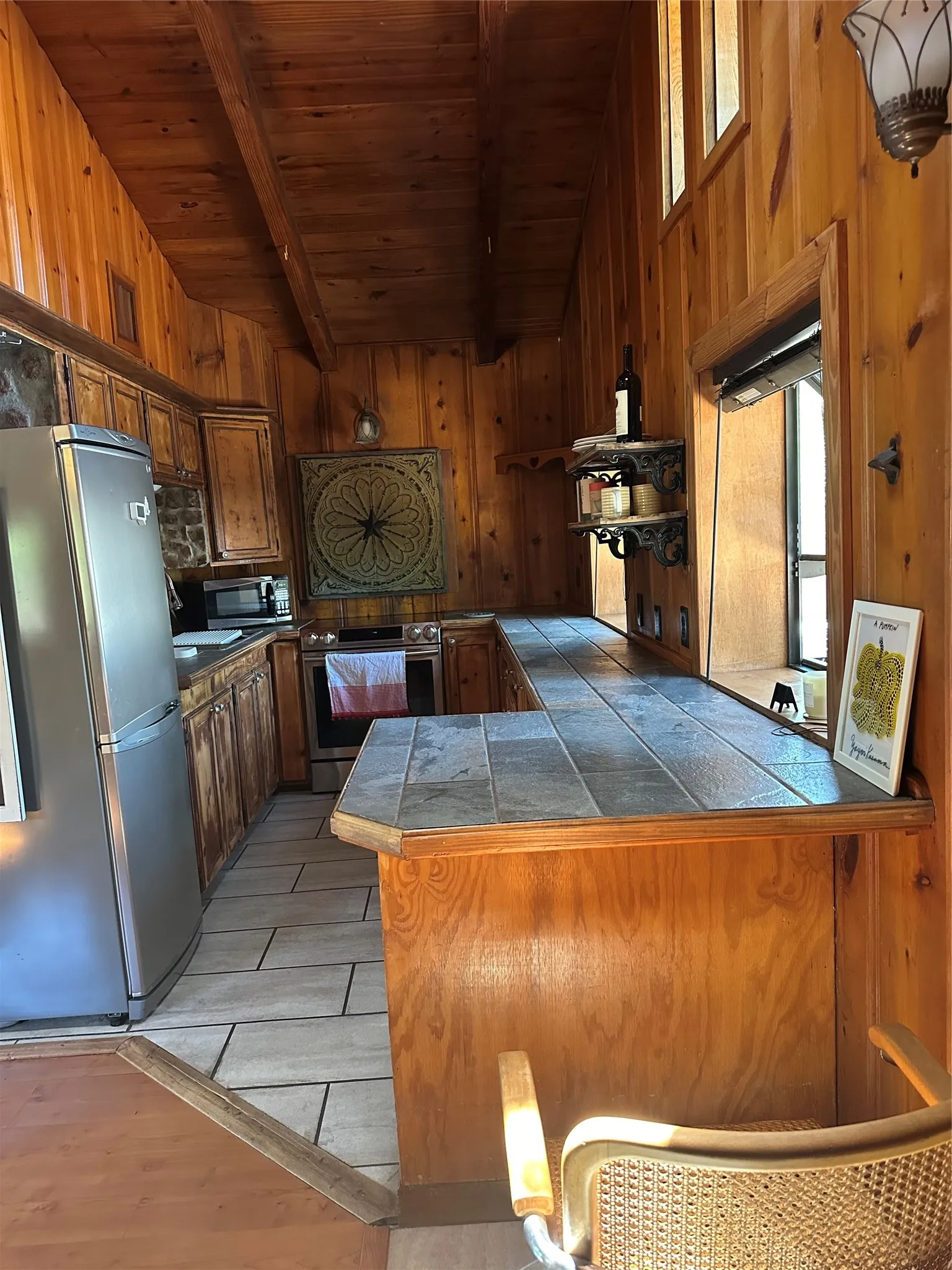 Single Family Residence For Rent in Denton County , 111 Oak Tree Lane, Hickory Creek, Texas 75065, 3 Bedroom, 2 Bathroom, Garage spaces, 1,088 Sqft, built in 1975, mls#21329477, Real Estate Agent in Hickory Creek, Homes For Rent in Denton county, Homes For Rent in Hickory Creek, Realtor in Hickory Creek Texas, Real Estate Brokerage Independent Realty Texas, Luminita Cordes Realtor