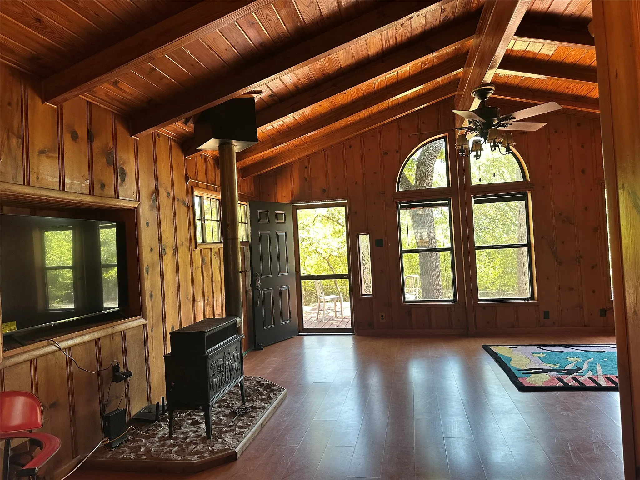 Single Family Residence For Rent in Denton County , 111 Oak Tree Lane, Hickory Creek, Texas 75065, 3 Bedroom, 2 Bathroom, Garage spaces, 1,088 Sqft, built in 1975, mls#21329477, Real Estate Agent in Hickory Creek, Homes For Rent in Denton county, Homes For Rent in Hickory Creek, Realtor in Hickory Creek Texas, Real Estate Brokerage Independent Realty Texas, Luminita Cordes Realtor