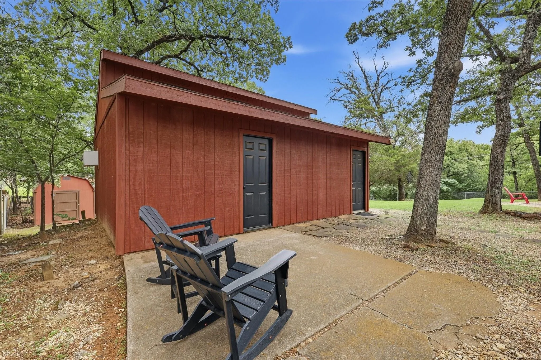 Single Family Residence For Rent in Denton County , 111 Oak Tree Lane, Hickory Creek, Texas 75065, 3 Bedroom, 2 Bathroom, Garage spaces, 1,088 Sqft, built in 1975, mls#21329477, Real Estate Agent in Hickory Creek, Homes For Rent in Denton county, Homes For Rent in Hickory Creek, Realtor in Hickory Creek Texas, Real Estate Brokerage Independent Realty Texas, Luminita Cordes Realtor