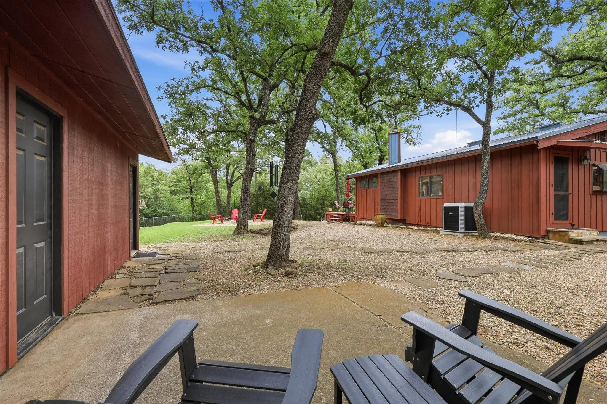 Single Family Residence For Rent in Denton County , 111 Oak Tree Lane, Hickory Creek, Texas 75065, 3 Bedroom, 2 Bathroom, Garage spaces, 1,088 Sqft, built in 1975, mls#21329477, Real Estate Agent in Hickory Creek, Homes For Rent in Denton county, Homes For Rent in Hickory Creek, Realtor in Hickory Creek Texas, Real Estate Brokerage Independent Realty Texas, Luminita Cordes Realtor