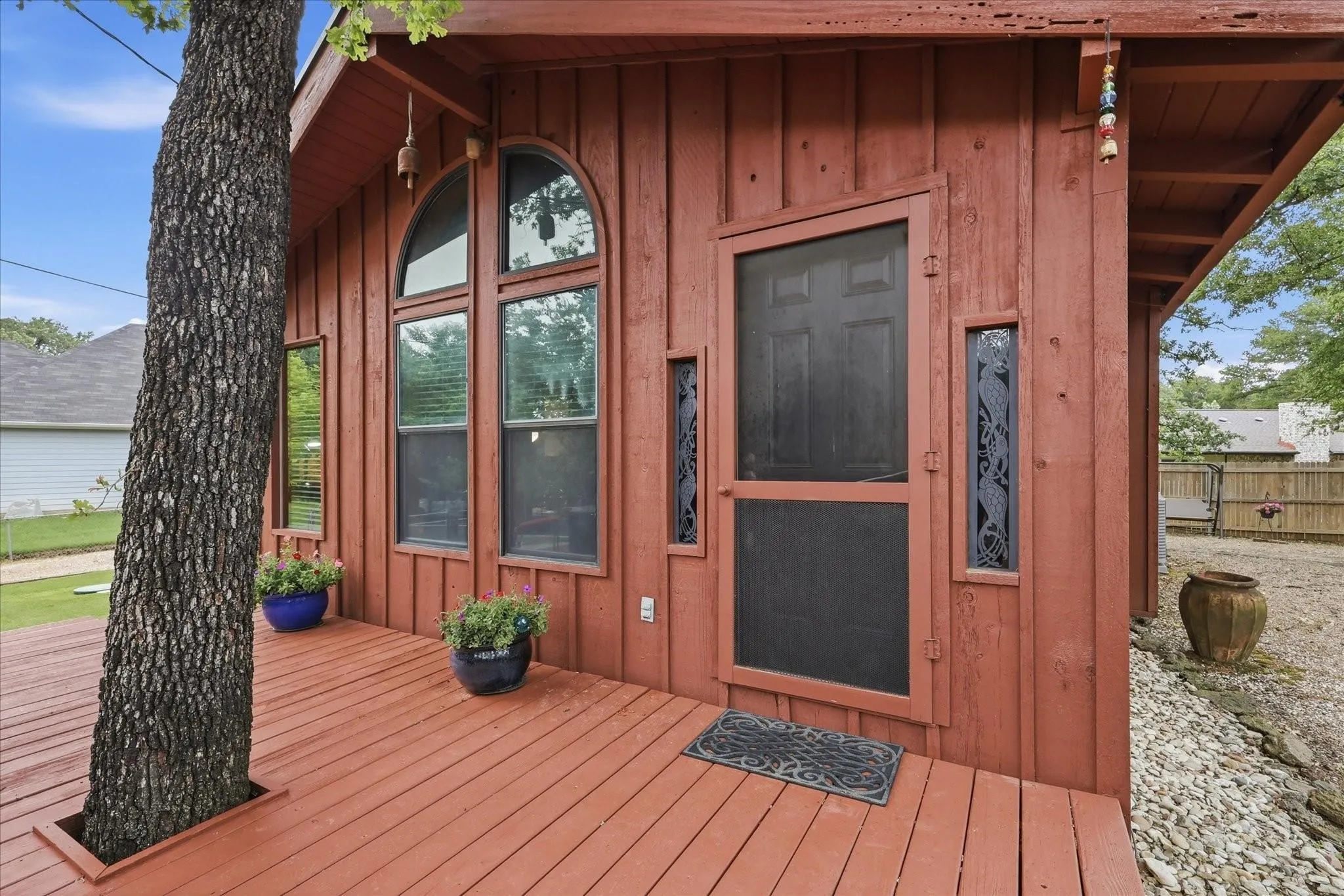 Single Family Residence For Rent in Denton County , 111 Oak Tree Lane, Hickory Creek, Texas 75065, 3 Bedroom, 2 Bathroom, Garage spaces, 1,088 Sqft, built in 1975, mls#21329477, Real Estate Agent in Hickory Creek, Homes For Rent in Denton county, Homes For Rent in Hickory Creek, Realtor in Hickory Creek Texas, Real Estate Brokerage Independent Realty Texas, Luminita Cordes Realtor