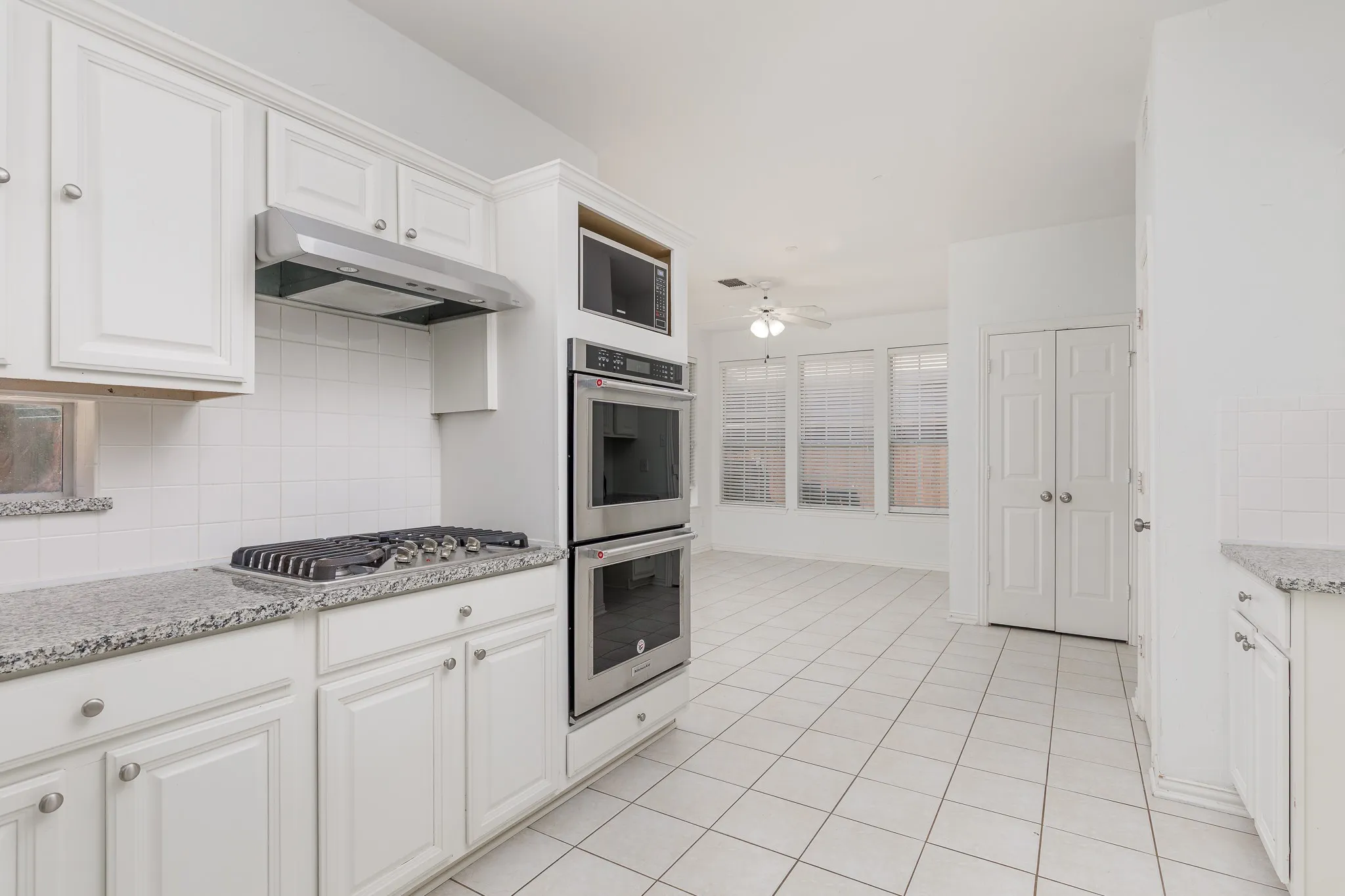 Single Family Residence For Sale in Dallas County , 14617 Woodshadow Lane, Addison, Texas 75001, 4 Bedroom, 3 Bathroom, 2 Garage spaces, 2,062 Sqft, built in 1995, mls#21328520, Real Estate Agent in Addison, Homes For Sale in Dallas county, Homes For Sale in Addison, Realtor in Addison Texas, Real Estate Brokerage Independent Realty Texas, Luminita Cordes Realtor