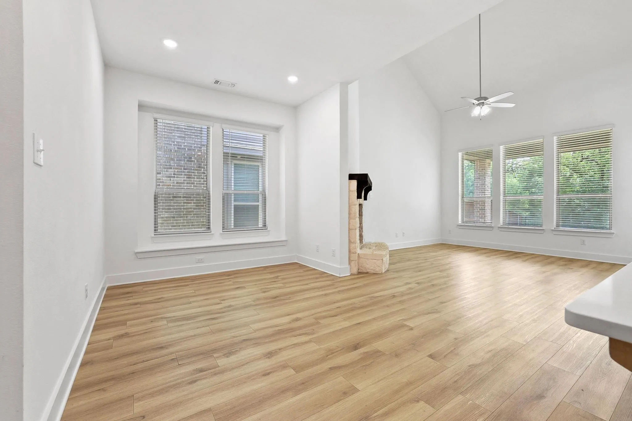 Single Family Residence For Sale in Grayson County , 4170 Carter Court, Denison, Texas 75020, 4 Bedroom, 4 Bathroom, 2 Garage spaces, 2,634 Sqft, built in 2023, mls#21329046, Real Estate Agent in Denison, Homes For Sale in Grayson county, Homes For Sale in Denison, Realtor in Denison Texas, Real Estate Brokerage Independent Realty Texas, Luminita Cordes Realtor