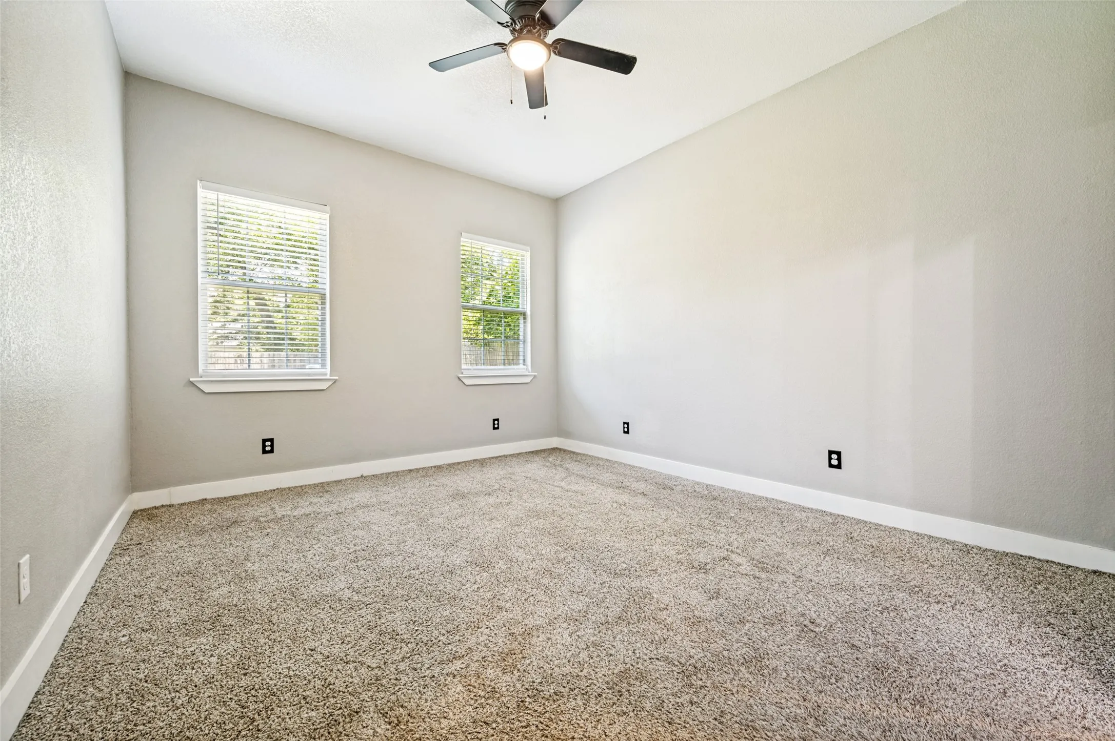 Single Family Residence For Sale in Dallas County , 2733 Carpenter Avenue, Dallas, Texas 75215, 3 Bedrooms, 2 Bathrooms, 2 Garage spaces, 1,643 Sqft, built in 2020, Price $260,000, mls#21329494, Real Estate Agent in Dallas, Homes For Sale in Dallas county, Homes For Sale in Dallas, Realtor in Dallas Texas, Real Estate Brokerage Independent Realty Texas, Luminita Cordes Realtor