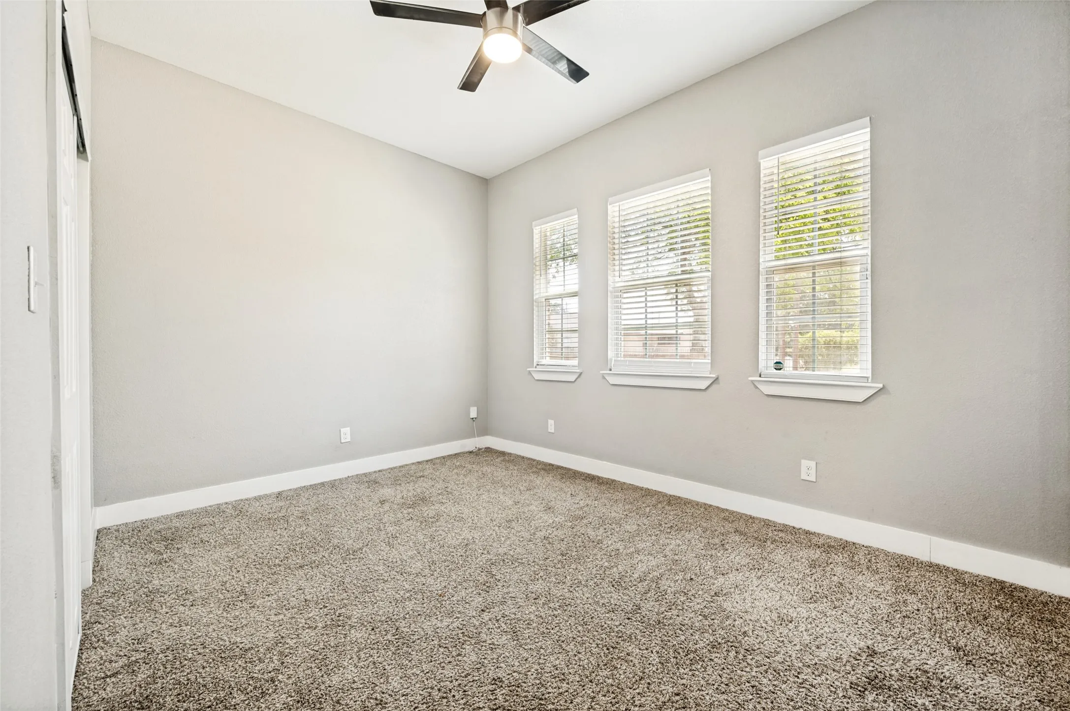 Single Family Residence For Sale in Dallas County , 2733 Carpenter Avenue, Dallas, Texas 75215, 3 Bedrooms, 2 Bathrooms, 2 Garage spaces, 1,643 Sqft, built in 2020, Price $260,000, mls#21329494, Real Estate Agent in Dallas, Homes For Sale in Dallas county, Homes For Sale in Dallas, Realtor in Dallas Texas, Real Estate Brokerage Independent Realty Texas, Luminita Cordes Realtor