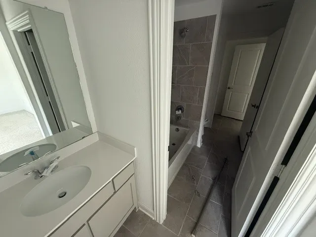 Single Family Residence For Sale in Denton County , 2804 Walker Way, Northlake, Texas 76247, 4 Bedroom, 4 Bathroom, 2 Garage spaces, 3,347 Sqft, built in 2021, mls#21329500, Real Estate Agent in Northlake, Homes For Sale in Denton county, Homes For Sale in Northlake, Realtor in Northlake Texas, Real Estate Brokerage Independent Realty Texas, Luminita Cordes Realtor