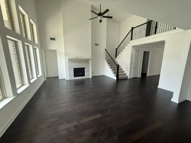 Single Family Residence For Sale in Denton County , 2804 Walker Way, Northlake, Texas 76247, 4 Bedroom, 4 Bathroom, 2 Garage spaces, 3,347 Sqft, built in 2021, mls#21329500, Real Estate Agent in Northlake, Homes For Sale in Denton county, Homes For Sale in Northlake, Realtor in Northlake Texas, Real Estate Brokerage Independent Realty Texas, Luminita Cordes Realtor