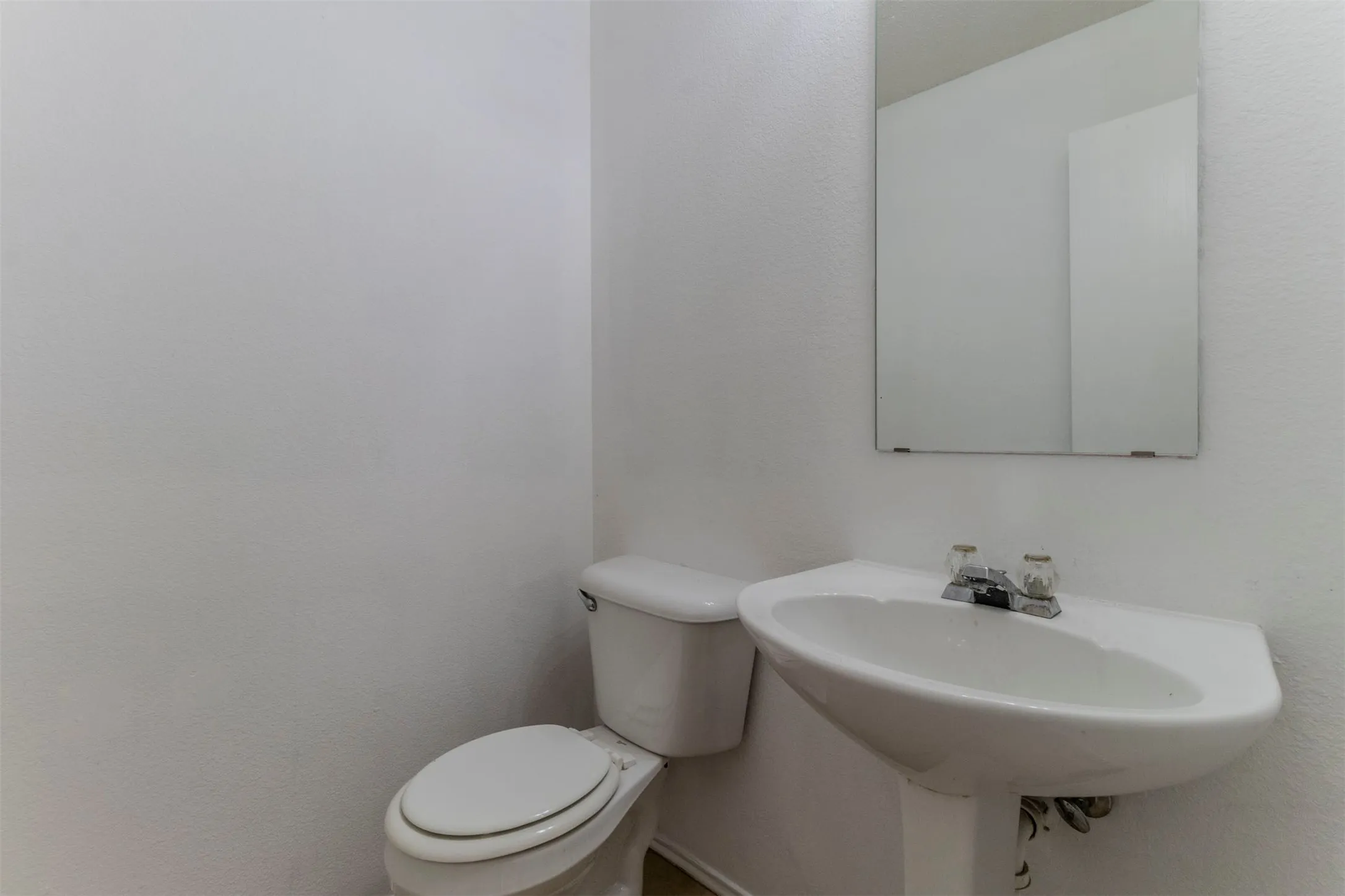 Single Family Residence For Sale in Tarrant County , 3883 Steeplechase Drive, Fort Worth, Texas 76123, 4 Bedroom, 2 Bathroom, 2 Garage spaces, 2,505 Sqft, built in 1998, mls#21329509, Real Estate Agent in Fort Worth, Homes For Sale in Tarrant county, Homes For Sale in Fort Worth, Realtor in Fort Worth Texas, Real Estate Brokerage Independent Realty Texas, Luminita Cordes Realtor