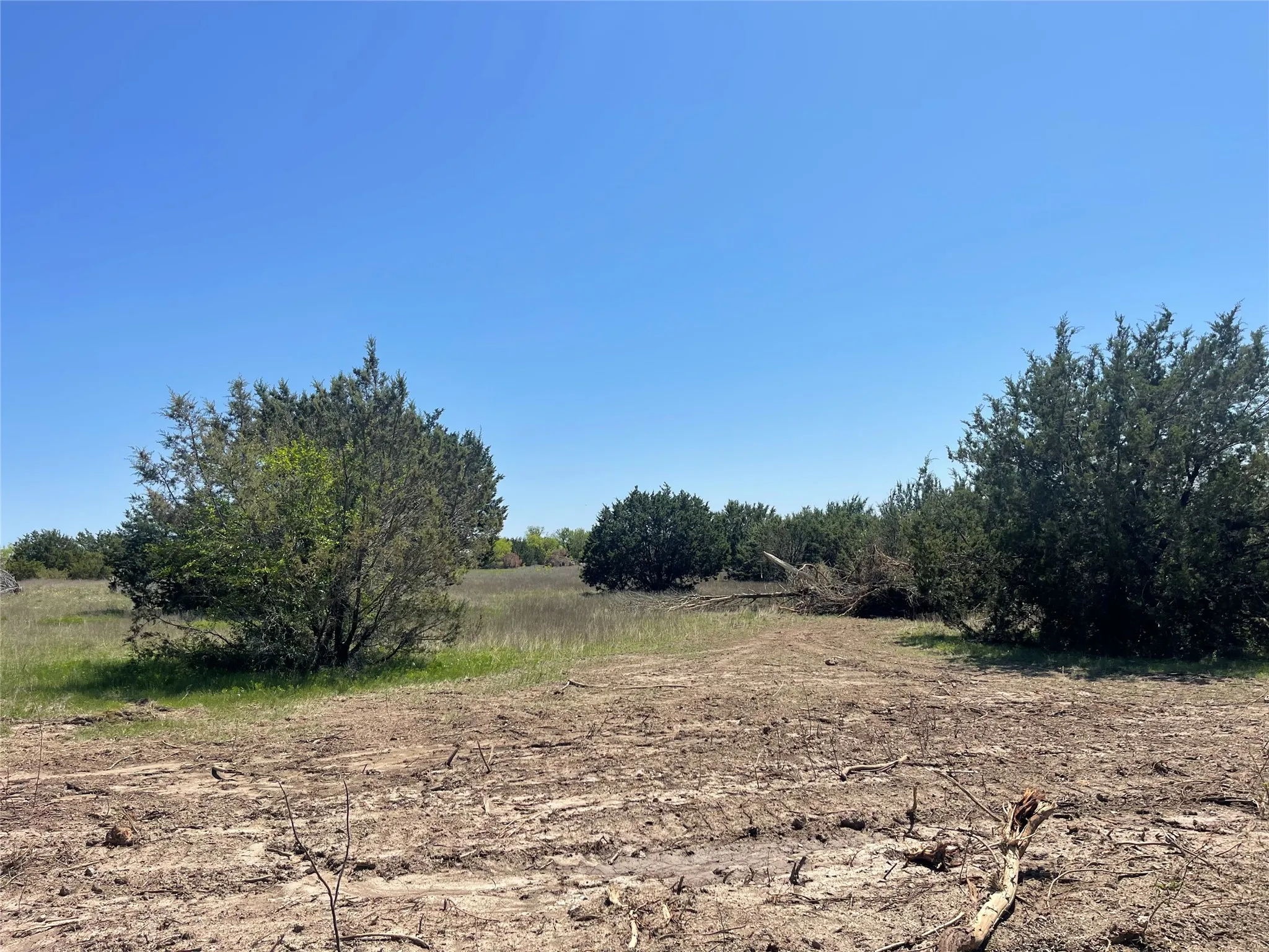 Unimproved Land For Sale in Bosque County , TBD 3 E Lumpkin Street, Meridian, Texas 76665, 0, 0, Garage spaces, 0 Sqft, built in 0, mls#21318275, Real Estate Agent in Meridian, Homes For Sale in Bosque county, Homes For Sale in Meridian, Realtor in Meridian Texas, Real Estate Brokerage Independent Realty Texas, Luminita Cordes Realtor