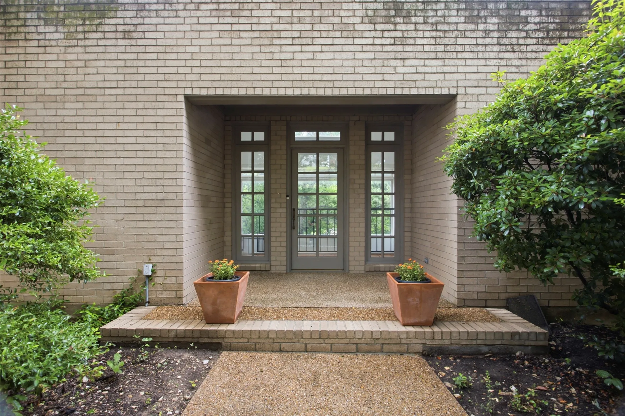 Single Family Residence For Sale in Tarrant County , 1111 Pebble Creek Road, Fort Worth, Texas 76107, 4 Bedroom, 5 Bathroom, 2 Garage spaces, 5,484 Sqft, built in 1985, mls#21318747, Real Estate Agent in Fort Worth, Homes For Sale in Tarrant county, Homes For Sale in Fort Worth, Realtor in Fort Worth Texas, Real Estate Brokerage Independent Realty Texas, Luminita Cordes Realtor