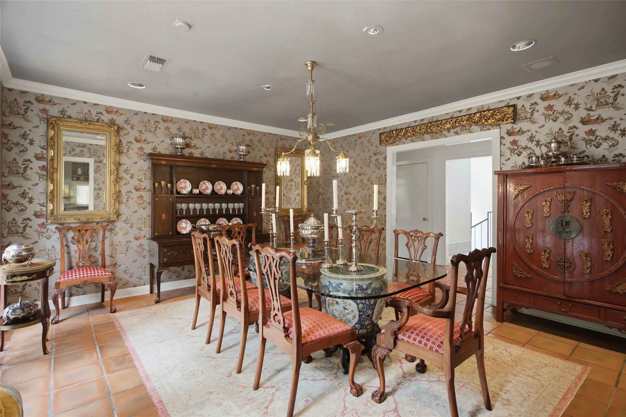Single Family Residence For Sale in Tarrant County , 1111 Pebble Creek Road, Fort Worth, Texas 76107, 4 Bedroom, 5 Bathroom, 2 Garage spaces, 5,484 Sqft, built in 1985, mls#21318747, Real Estate Agent in Fort Worth, Homes For Sale in Tarrant county, Homes For Sale in Fort Worth, Realtor in Fort Worth Texas, Real Estate Brokerage Independent Realty Texas, Luminita Cordes Realtor