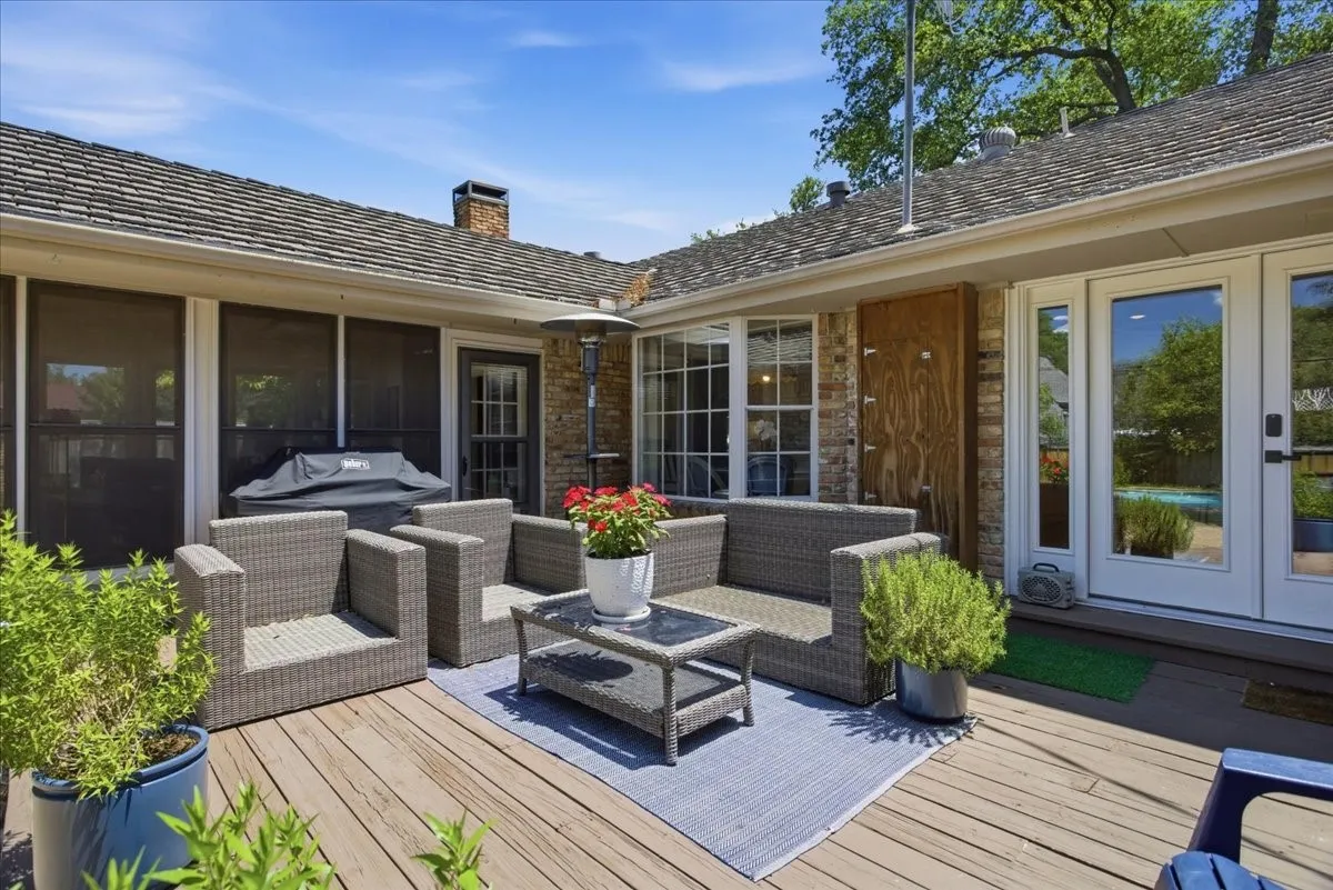 Single Family Residence For Sale in Tarrant County , 4500 Ranch View Road, Fort Worth, Texas 76109, 4 Bedroom, 3 Bathroom, 2 Garage spaces, 3,628 Sqft, built in 1965, mls#21329473, Real Estate Agent in Fort Worth, Homes For Sale in Tarrant county, Homes For Sale in Fort Worth, Realtor in Fort Worth Texas, Real Estate Brokerage Independent Realty Texas, Luminita Cordes Realtor