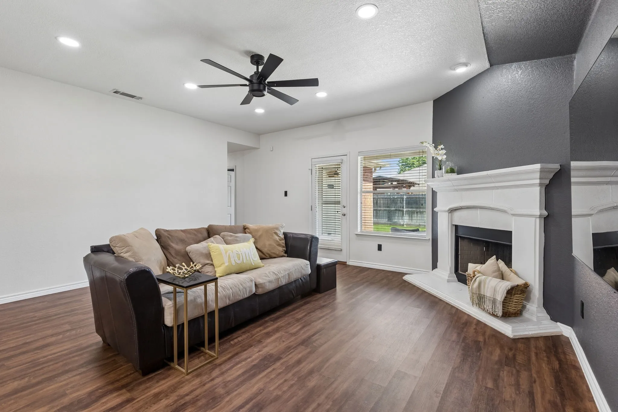 Living room with view of backyard
