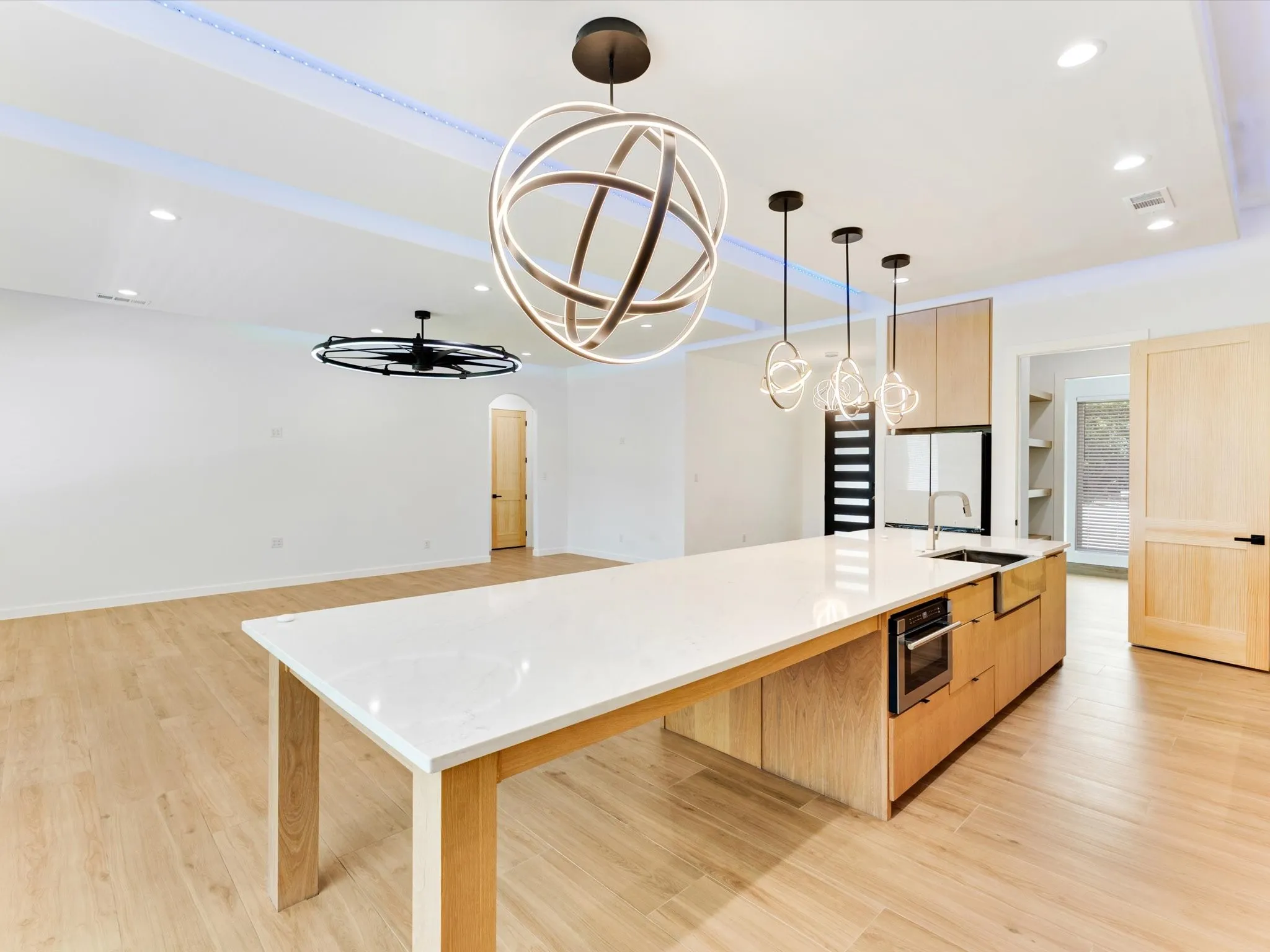 Single Family Residence For Sale in Dallas County , 1708 Dowdy Ferry Road, Hutchins, Texas 75141, 3 Bedroom, 2 Bathroom, 2 Garage spaces, 2,130 Sqft, built in 2022, mls#21329082, Real Estate Agent in Hutchins, Homes For Sale in Dallas county, Homes For Sale in Hutchins, Realtor in Hutchins Texas, Real Estate Brokerage Independent Realty Texas, Luminita Cordes Realtor