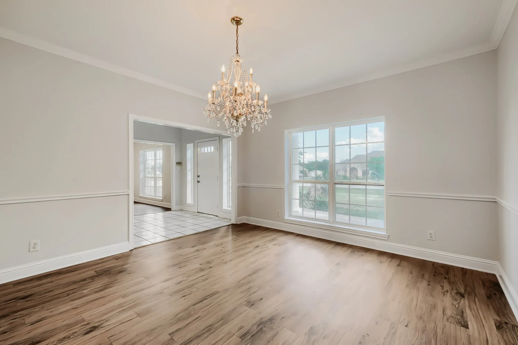Single Family Residence For Sale in Tarrant County , 2508 Colt Lane, Crowley, Texas 76036, 5 Bedroom, 3 Bathroom, 3 Garage spaces, 3,786 Sqft, built in 1998, mls#21216849, Real Estate Agent in Crowley, Homes For Sale in Tarrant county, Homes For Sale in Crowley, Realtor in Crowley Texas, Real Estate Brokerage Independent Realty Texas, Luminita Cordes Realtor