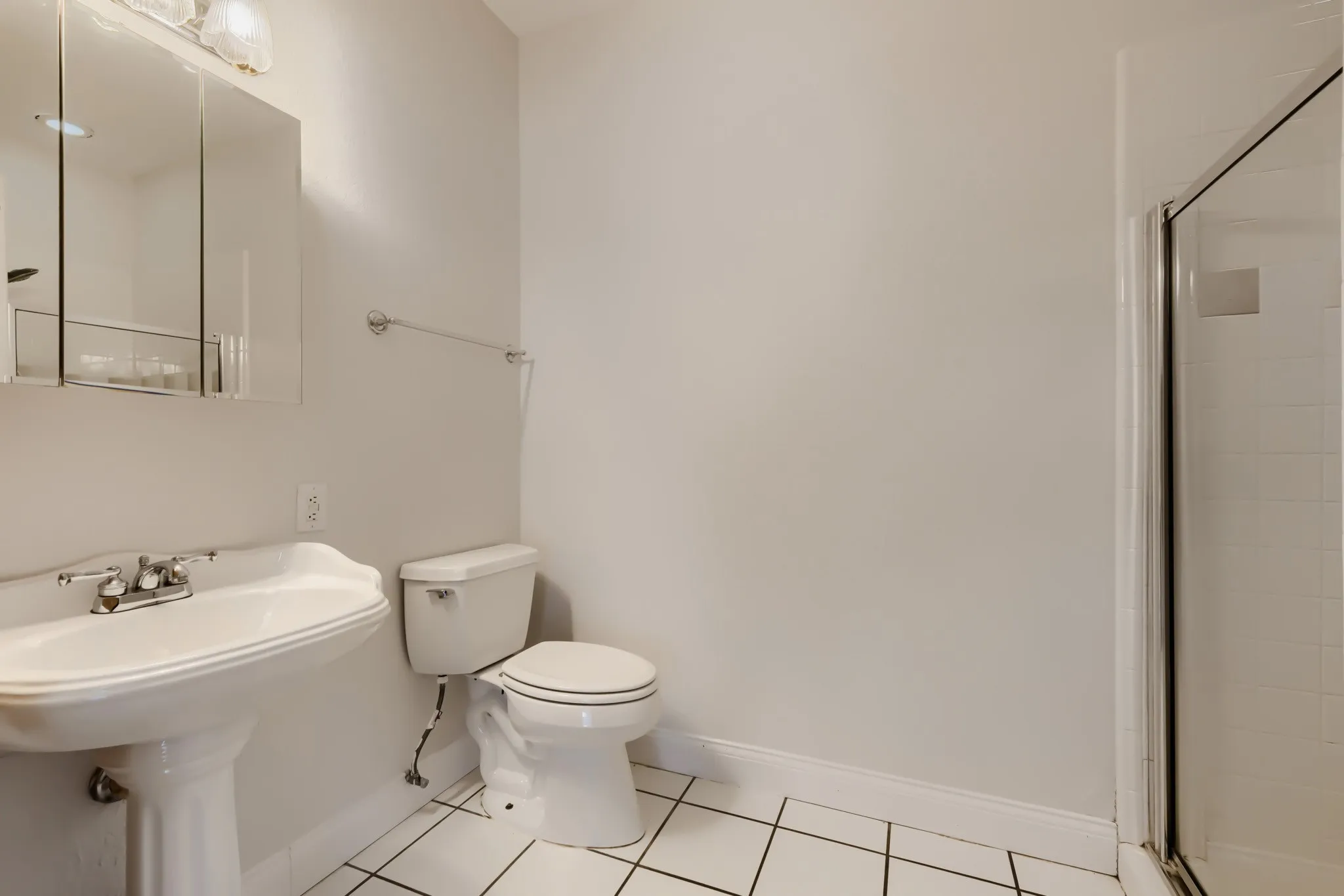 Single Family Residence For Sale in Tarrant County , 2508 Colt Lane, Crowley, Texas 76036, 5 Bedroom, 3 Bathroom, 3 Garage spaces, 3,786 Sqft, built in 1998, mls#21216849, Real Estate Agent in Crowley, Homes For Sale in Tarrant county, Homes For Sale in Crowley, Realtor in Crowley Texas, Real Estate Brokerage Independent Realty Texas, Luminita Cordes Realtor