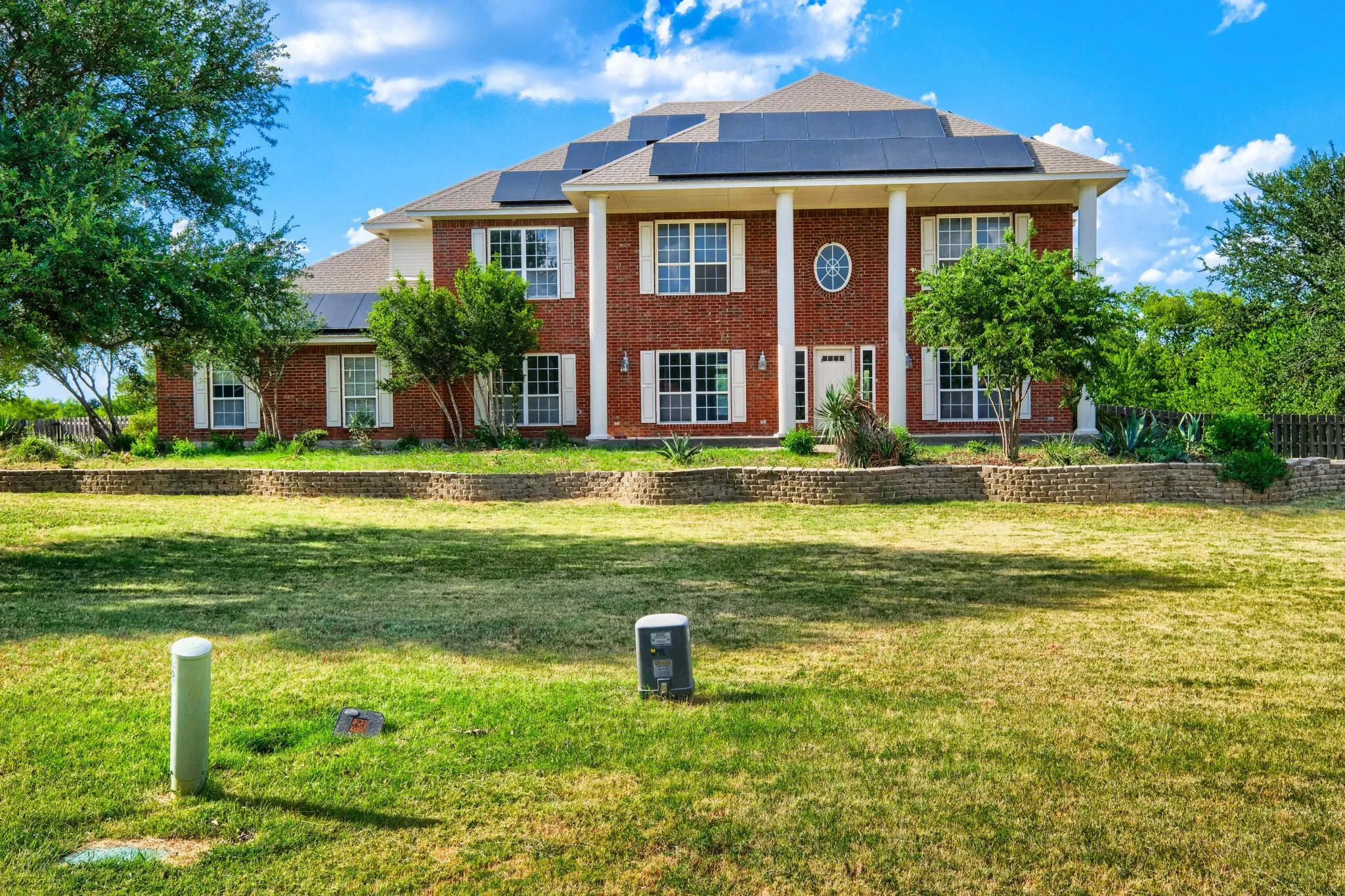 Single Family Residence For Sale in Tarrant County , 2508 Colt Lane, Crowley, Texas 76036, 5 Bedroom, 3 Bathroom, 3 Garage spaces, 3,786 Sqft, built in 1998, mls#21216849, Real Estate Agent in Crowley, Homes For Sale in Tarrant county, Homes For Sale in Crowley, Realtor in Crowley Texas, Real Estate Brokerage Independent Realty Texas, Luminita Cordes Realtor