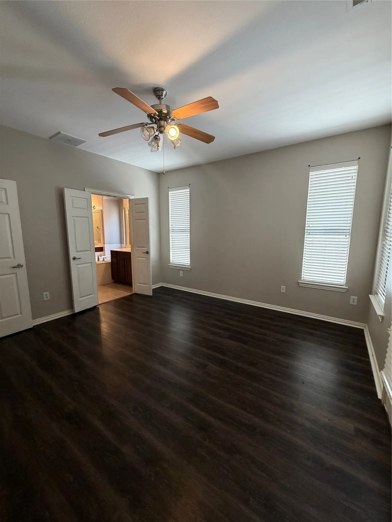 Single Family Residence For Rent in Denton County , 1016 Grey Fox Drive, Savannah, Texas 76227, 4 Bedroom, 3 Bathroom, 2 Garage spaces, 2,714 Sqft, built in 2005, mls#21329554, Real Estate Agent in Savannah, Homes For Rent in Denton county, Homes For Rent in Savannah, Realtor in Savannah Texas, Real Estate Brokerage Independent Realty Texas, Luminita Cordes Realtor