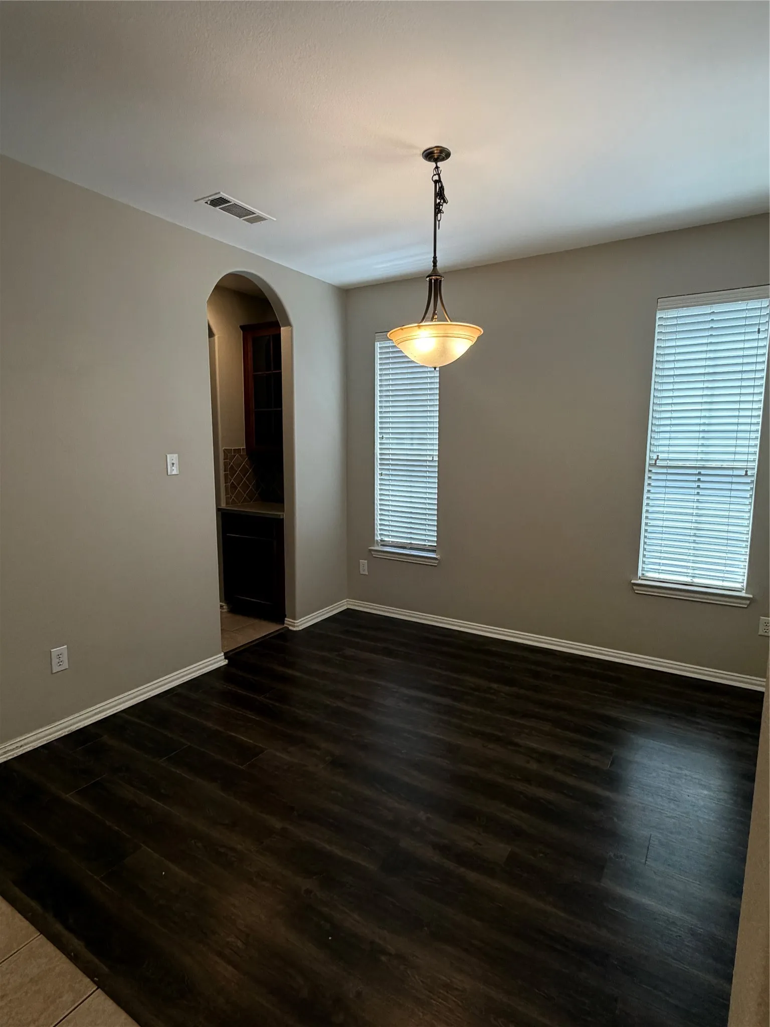 Single Family Residence For Rent in Denton County , 1016 Grey Fox Drive, Savannah, Texas 76227, 4 Bedroom, 3 Bathroom, 2 Garage spaces, 2,714 Sqft, built in 2005, mls#21329554, Real Estate Agent in Savannah, Homes For Rent in Denton county, Homes For Rent in Savannah, Realtor in Savannah Texas, Real Estate Brokerage Independent Realty Texas, Luminita Cordes Realtor