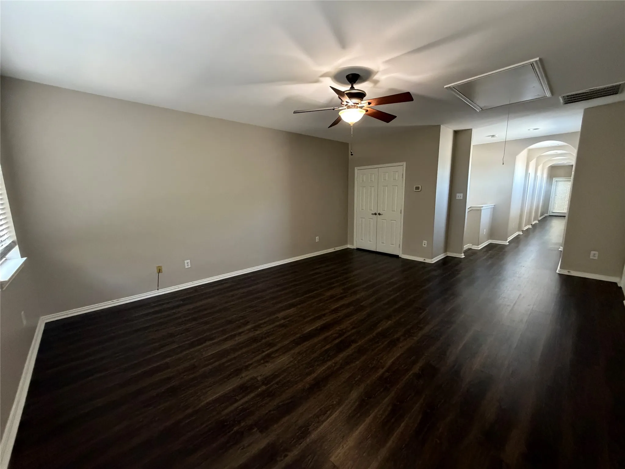 Single Family Residence For Rent in Denton County , 1016 Grey Fox Drive, Savannah, Texas 76227, 4 Bedroom, 3 Bathroom, 2 Garage spaces, 2,714 Sqft, built in 2005, mls#21329554, Real Estate Agent in Savannah, Homes For Rent in Denton county, Homes For Rent in Savannah, Realtor in Savannah Texas, Real Estate Brokerage Independent Realty Texas, Luminita Cordes Realtor