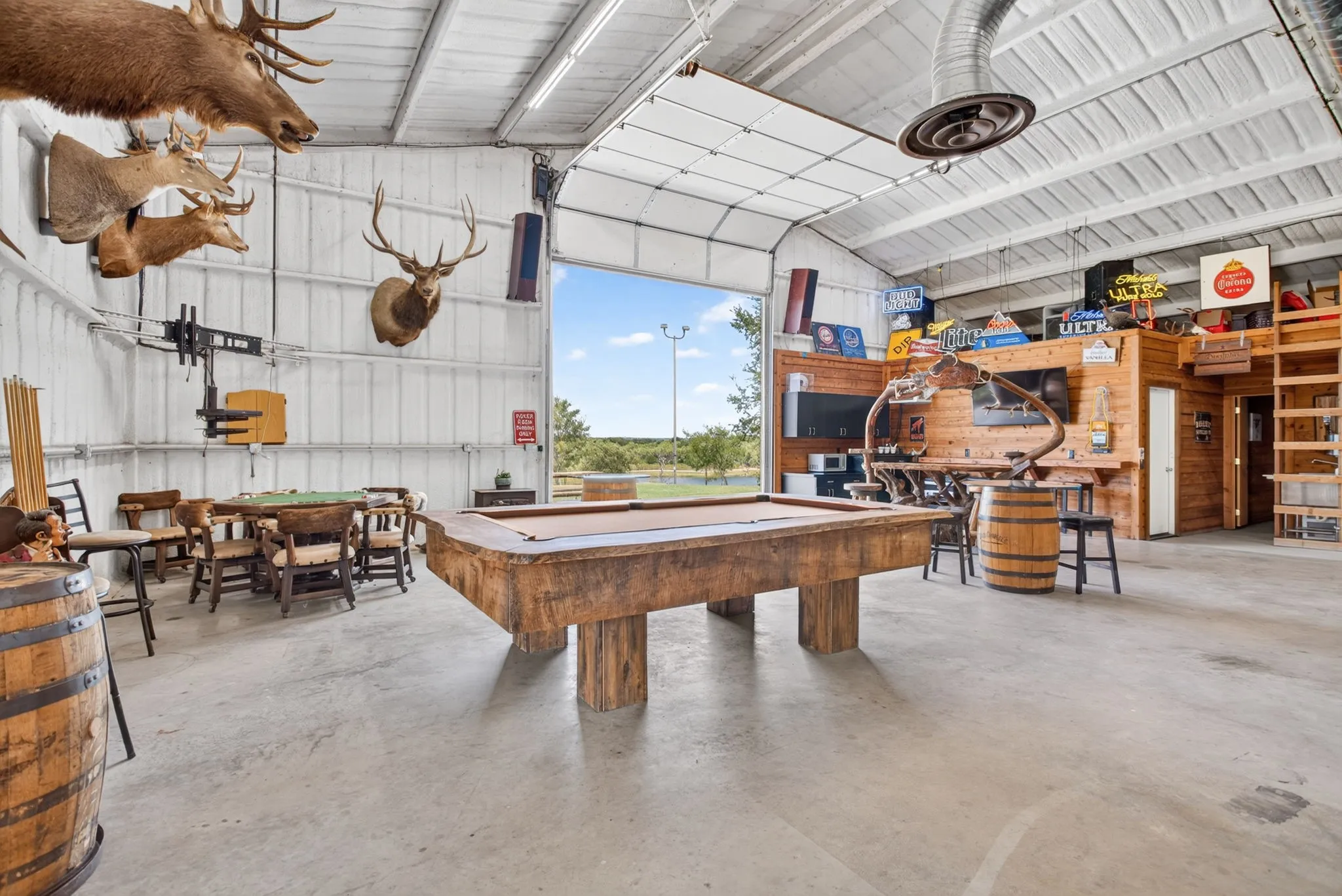 Single Family Residence For Sale in Parker County , 576 Maddux Road, Weatherford, Texas 76088, 3 Bedroom, 3 Bathroom, 3 Garage spaces, 3,216 Sqft, built in 2021, mls#21327825, Real Estate Agent in Weatherford, Homes For Sale in Parker county, Homes For Sale in Weatherford, Realtor in Weatherford Texas, Real Estate Brokerage Independent Realty Texas, Luminita Cordes Realtor