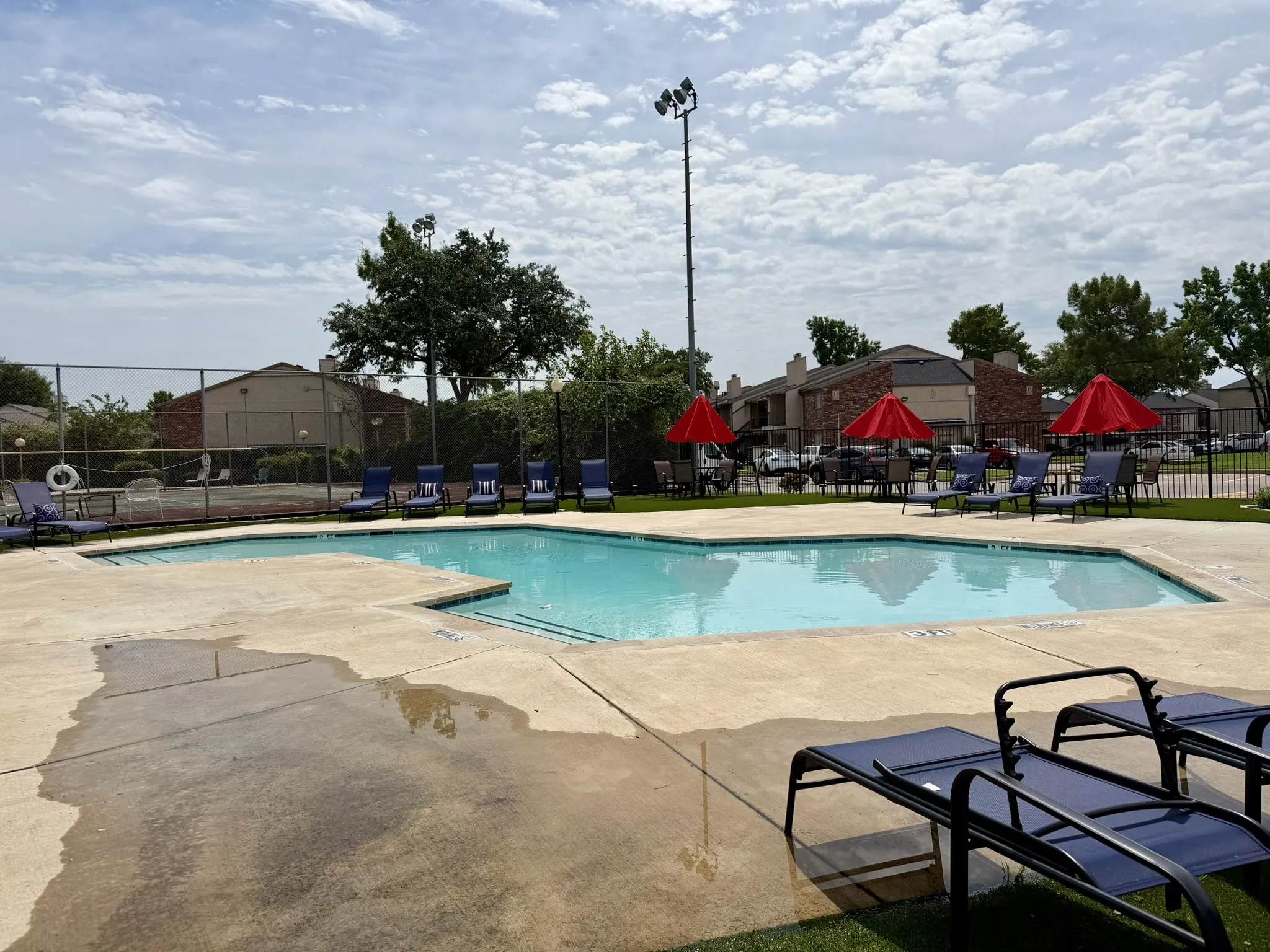 Condominium For Sale in Dallas County , 12482 Abrams Road 2521, Dallas, Texas 75243, 2 Bedrooms, 2 Bathrooms, Garage spaces, 955 Sqft, built in 1982, Price $175,000, mls#21329378, Real Estate Agent in Dallas, Homes For Sale in Dallas county, Homes For Sale in Dallas, Realtor in Dallas Texas, Real Estate Brokerage Independent Realty Texas, Luminita Cordes Realtor