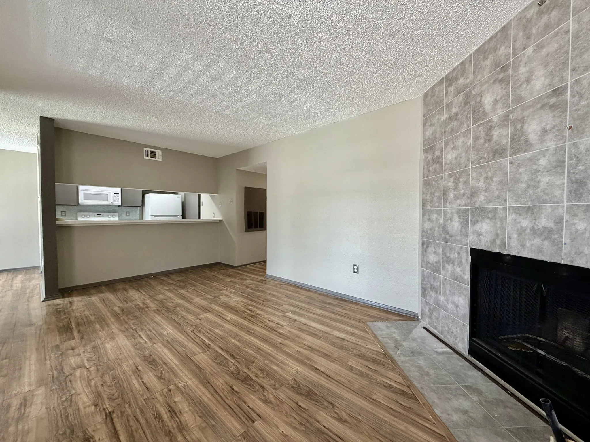 Condominium For Sale in Dallas County , 12482 Abrams Road 2521, Dallas, Texas 75243, 2 Bedrooms, 2 Bathrooms, Garage spaces, 955 Sqft, built in 1982, Price $175,000, mls#21329378, Real Estate Agent in Dallas, Homes For Sale in Dallas county, Homes For Sale in Dallas, Realtor in Dallas Texas, Real Estate Brokerage Independent Realty Texas, Luminita Cordes Realtor