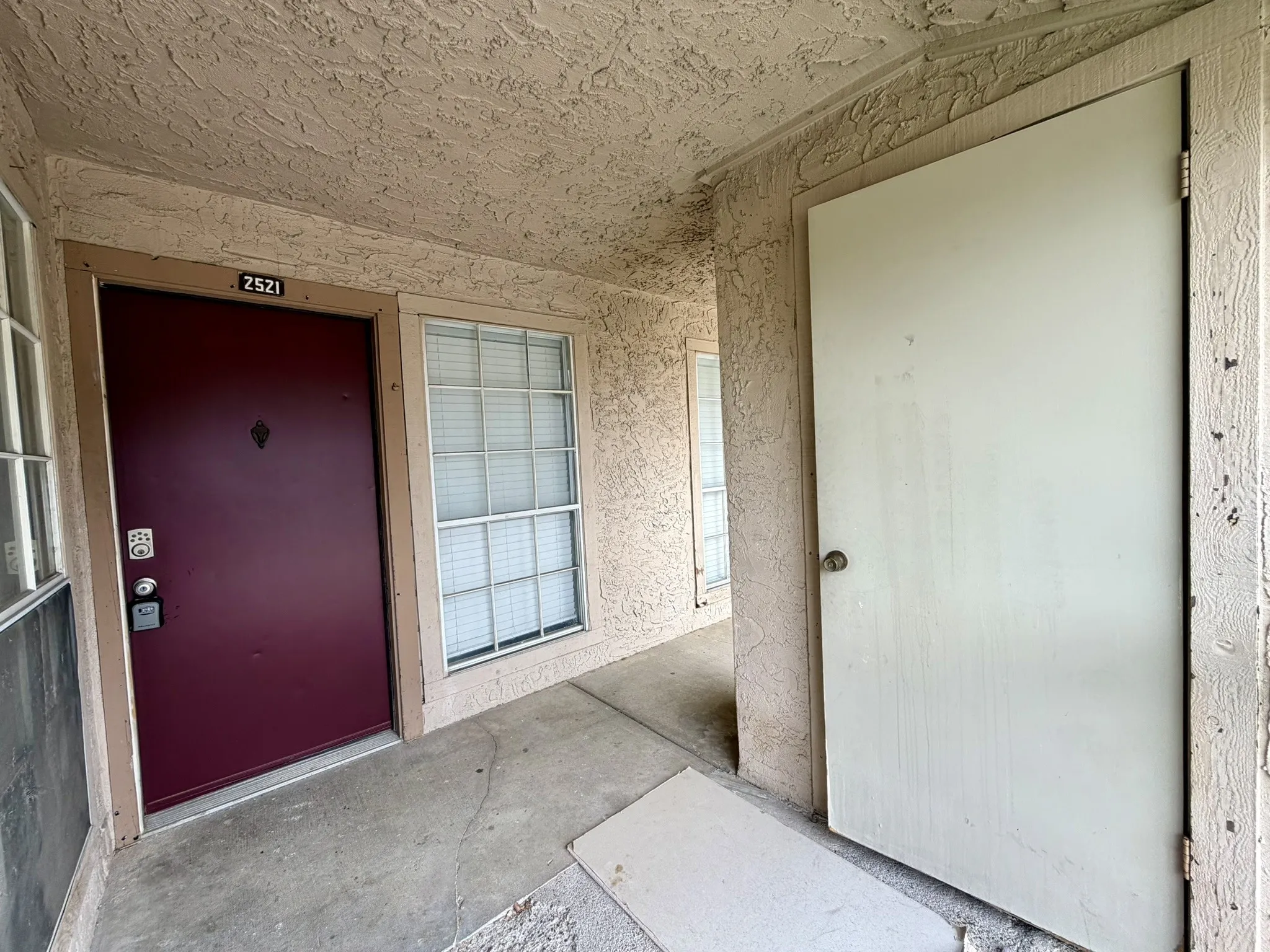 Condominium For Sale in Dallas County , 12482 Abrams Road 2521, Dallas, Texas 75243, 2 Bedrooms, 2 Bathrooms, Garage spaces, 955 Sqft, built in 1982, Price $175,000, mls#21329378, Real Estate Agent in Dallas, Homes For Sale in Dallas county, Homes For Sale in Dallas, Realtor in Dallas Texas, Real Estate Brokerage Independent Realty Texas, Luminita Cordes Realtor