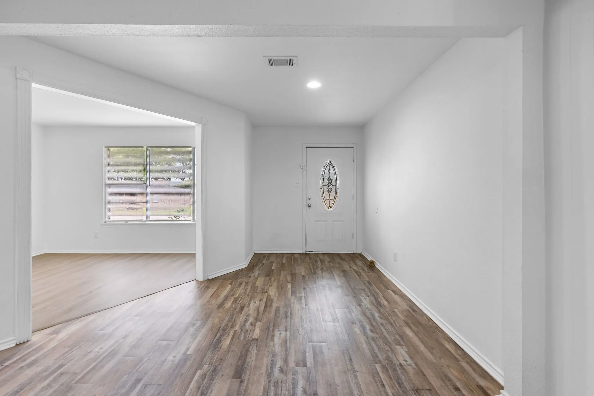 Single Family Residence For Rent in Hopkins County , 705 Plano Street, Sulphur Springs, Texas 75482, 3 Bedroom, 2 Bathroom, 2 Garage spaces, 1,719 Sqft, built in 1965, mls#21329569, Real Estate Agent in Sulphur Springs, Homes For Rent in Hopkins county, Homes For Rent in Sulphur Springs, Realtor in Sulphur Springs Texas, Real Estate Brokerage Independent Realty Texas, Luminita Cordes Realtor