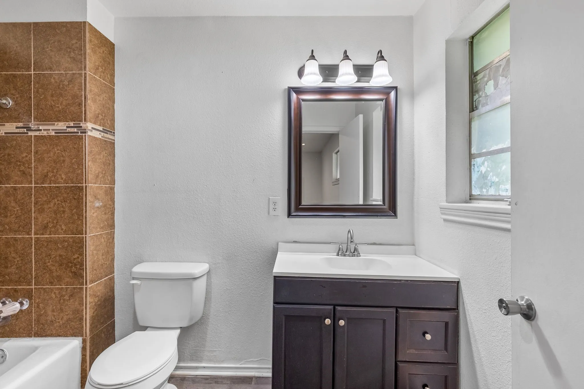 Single Family Residence For Rent in Hopkins County , 705 Plano Street, Sulphur Springs, Texas 75482, 3 Bedroom, 2 Bathroom, 2 Garage spaces, 1,719 Sqft, built in 1965, mls#21329569, Real Estate Agent in Sulphur Springs, Homes For Rent in Hopkins county, Homes For Rent in Sulphur Springs, Realtor in Sulphur Springs Texas, Real Estate Brokerage Independent Realty Texas, Luminita Cordes Realtor