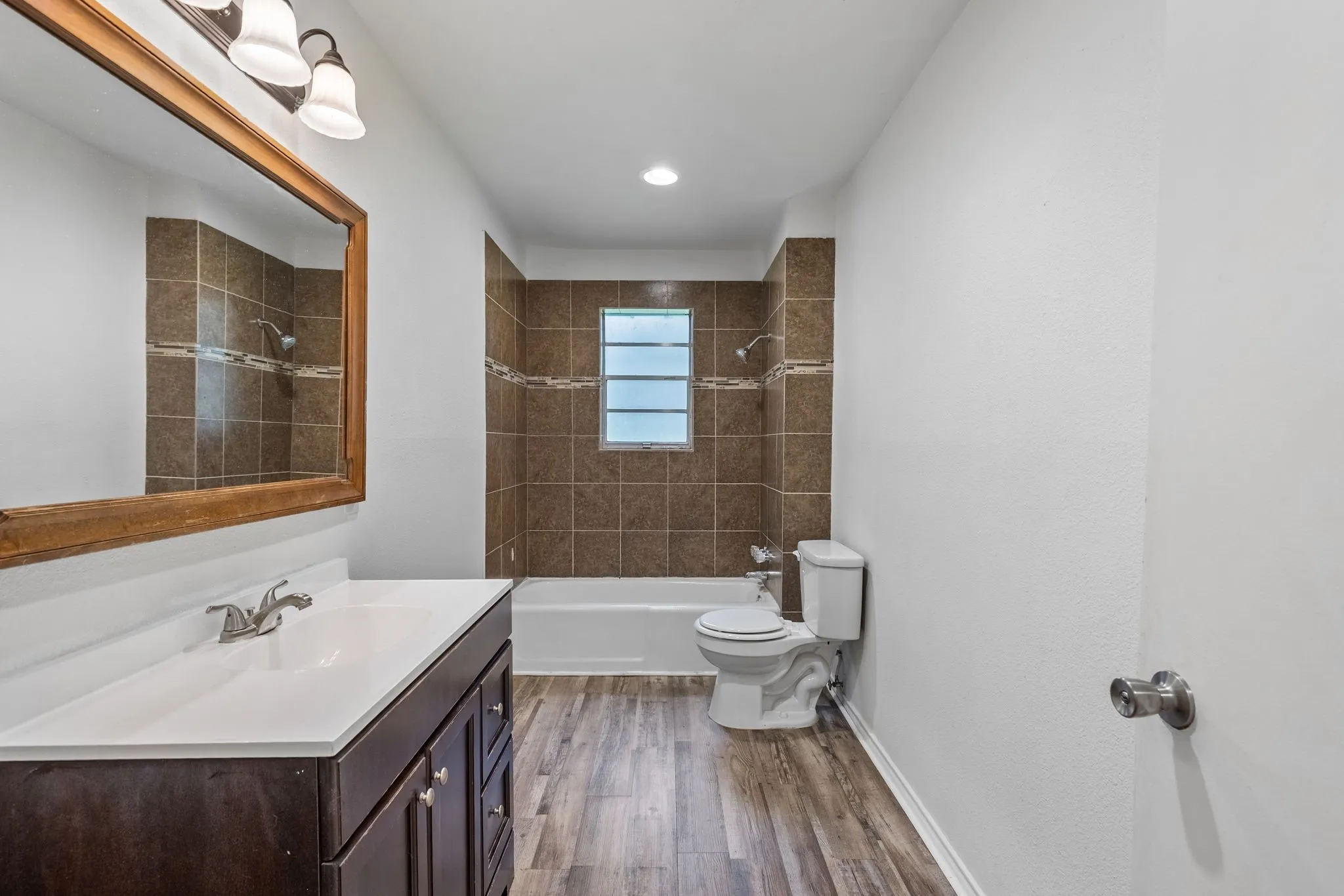 Single Family Residence For Rent in Hopkins County , 705 Plano Street, Sulphur Springs, Texas 75482, 3 Bedroom, 2 Bathroom, 2 Garage spaces, 1,719 Sqft, built in 1965, mls#21329569, Real Estate Agent in Sulphur Springs, Homes For Rent in Hopkins county, Homes For Rent in Sulphur Springs, Realtor in Sulphur Springs Texas, Real Estate Brokerage Independent Realty Texas, Luminita Cordes Realtor