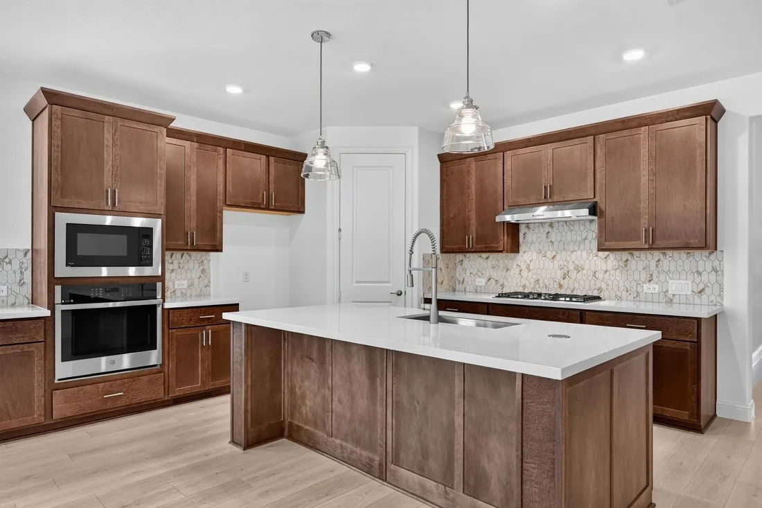 535 Wisteria Street ~ Ready Now