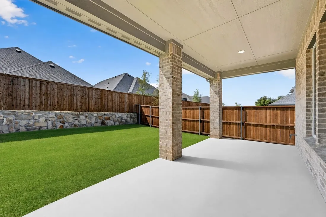 535 Wisteria Street ~ Ready Now