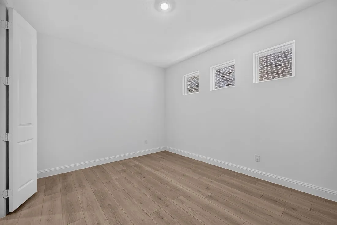 535 Wisteria Street ~ Ready Now