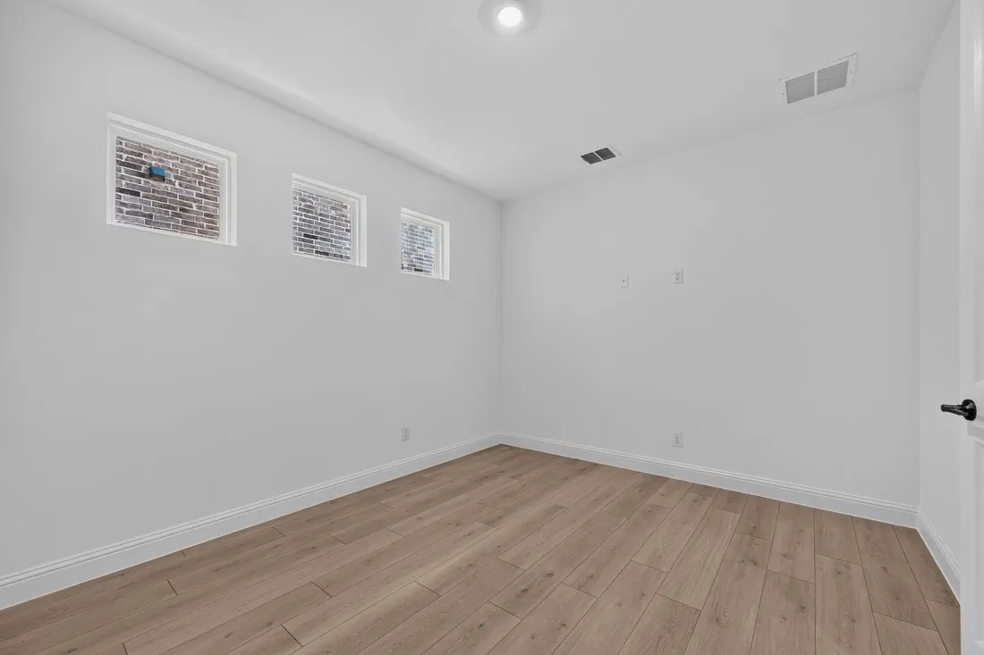 535 Wisteria Street ~ Ready Now