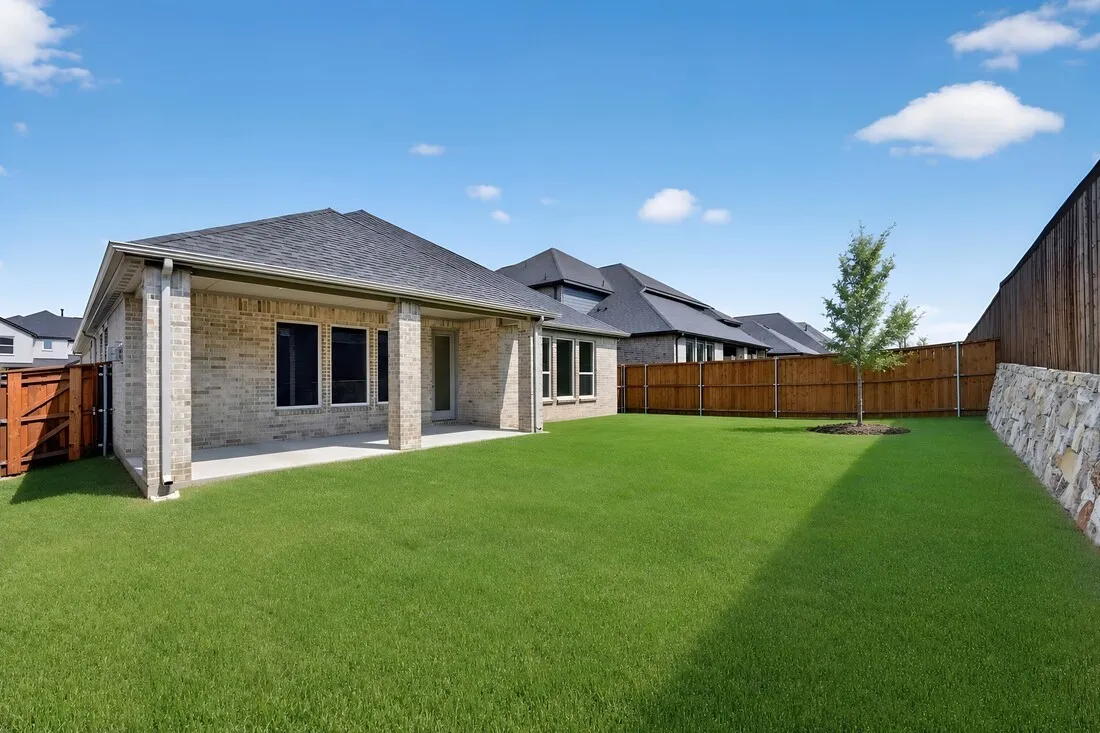 535 Wisteria Street ~ Ready Now
