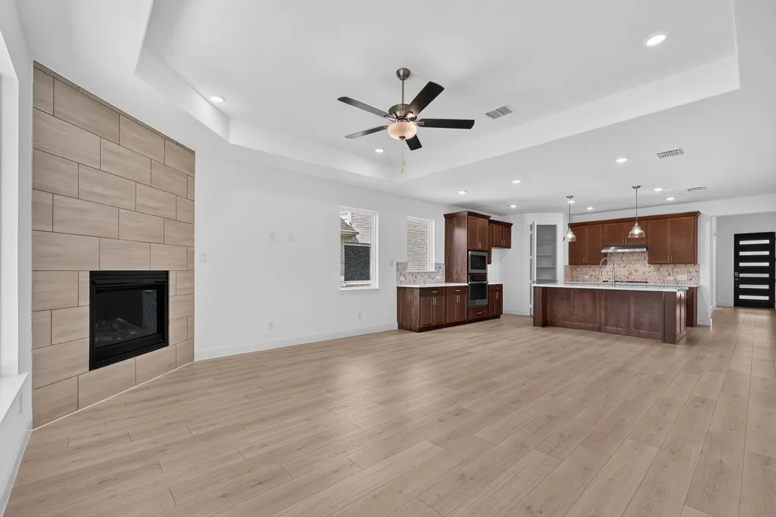 535 Wisteria Street ~ Ready Now