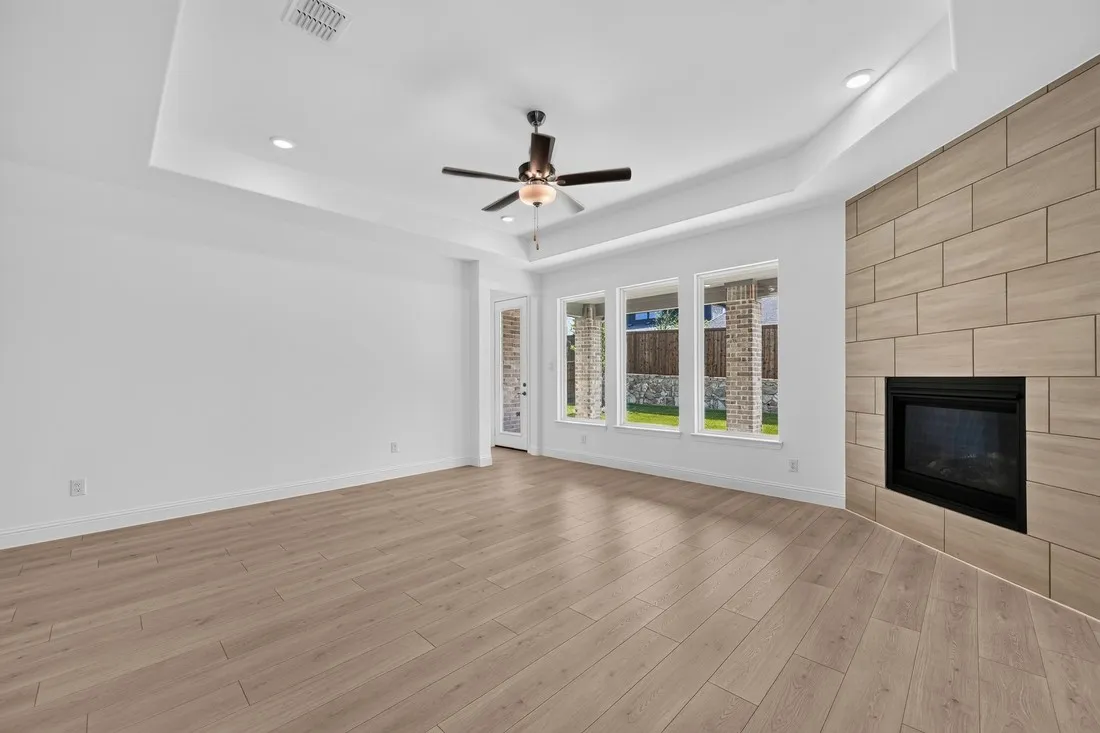 535 Wisteria Street ~ Ready Now
