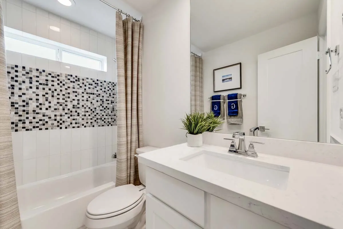 Single Family Residence For Sale in Collin County , 2804 Fountain Park Drive, Celina, Texas 75009, 5 Bedroom, 5 Bathroom, 2 Garage spaces, 4,137 Sqft, built in 2020, mls#21329587, Real Estate Agent in Celina, Homes For Sale in Collin county, Homes For Sale in Celina, Realtor in Celina Texas, Real Estate Brokerage Independent Realty Texas, Luminita Cordes Realtor