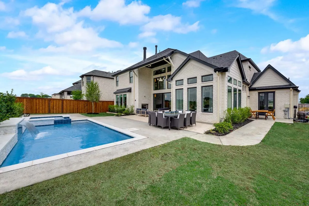 Single Family Residence For Sale in Collin County , 2804 Fountain Park Drive, Celina, Texas 75009, 5 Bedroom, 5 Bathroom, 2 Garage spaces, 4,137 Sqft, built in 2020, mls#21329587, Real Estate Agent in Celina, Homes For Sale in Collin county, Homes For Sale in Celina, Realtor in Celina Texas, Real Estate Brokerage Independent Realty Texas, Luminita Cordes Realtor