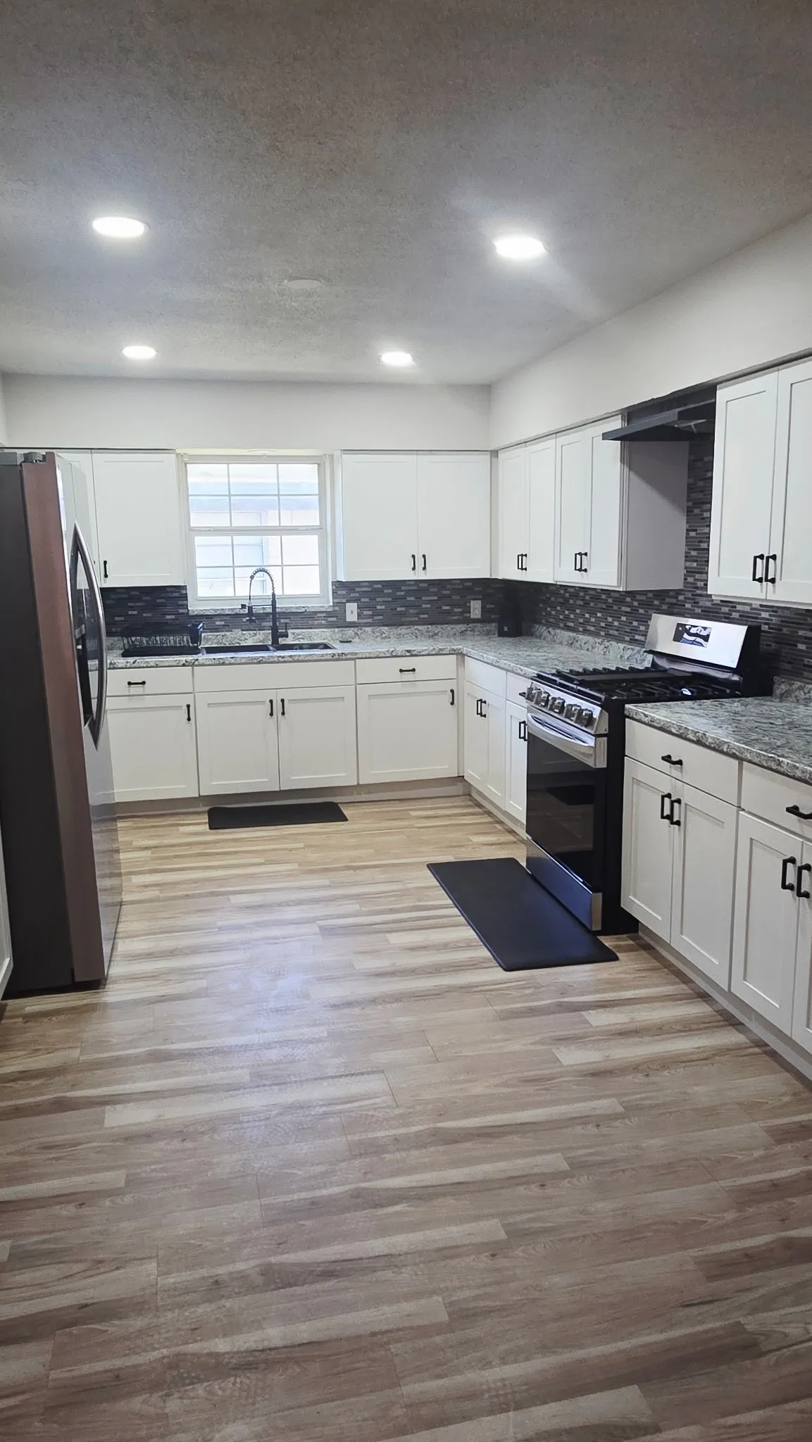 Single Family Residence For Sale in Dallas County , 1415 Gillette Street, Dallas, Texas 75217, 4 Bedrooms, 3 Bathrooms, 2 Garage spaces, 2,800 Sqft, built in 1957, Price $350,000, mls#21329589, Real Estate Agent in Dallas, Homes For Sale in Dallas county, Homes For Sale in Dallas, Realtor in Dallas Texas, Real Estate Brokerage Independent Realty Texas, Luminita Cordes Realtor