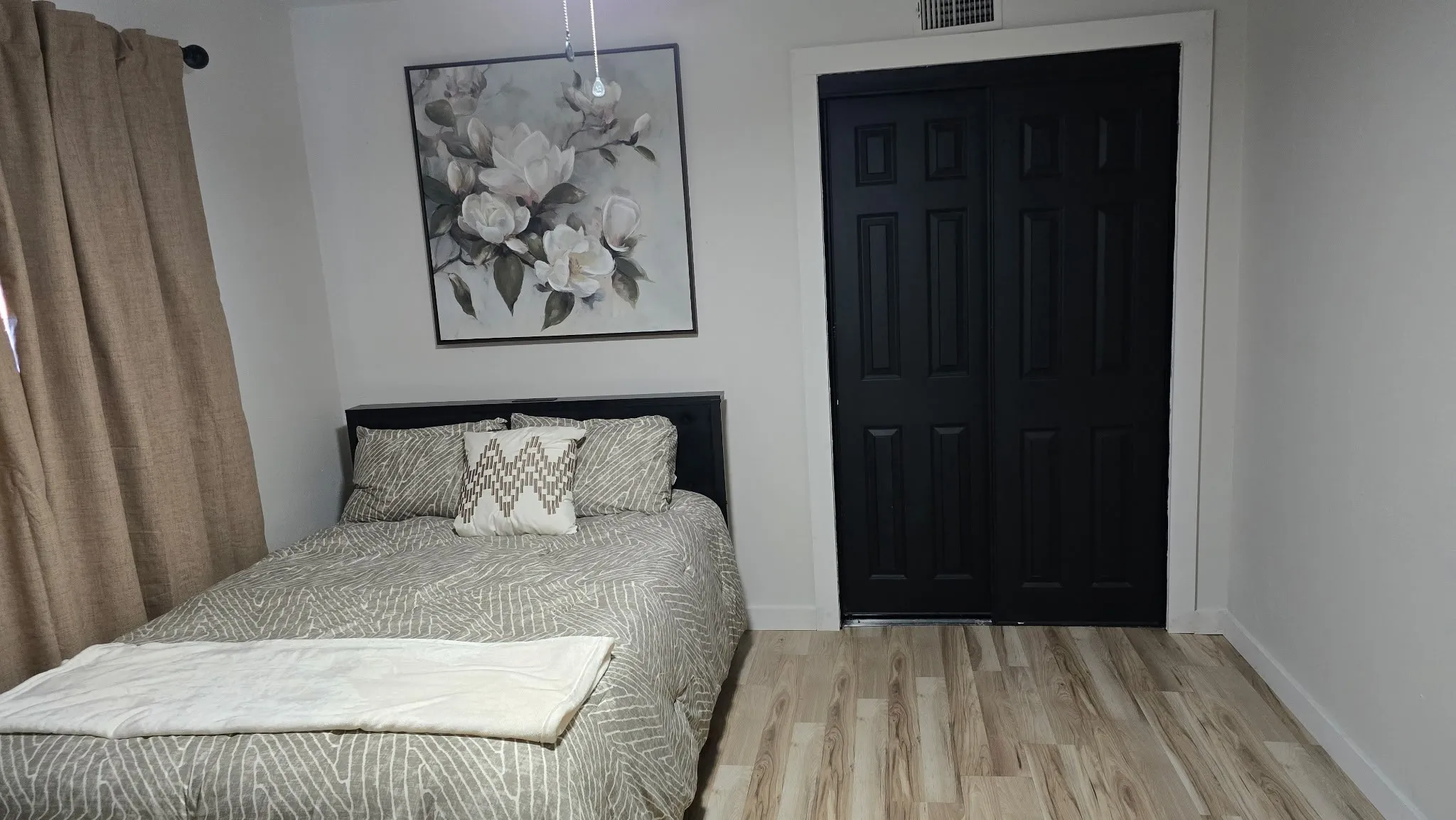 Single Family Residence For Sale in Dallas County , 1415 Gillette Street, Dallas, Texas 75217, 4 Bedrooms, 3 Bathrooms, 2 Garage spaces, 2,800 Sqft, built in 1957, Price $350,000, mls#21329589, Real Estate Agent in Dallas, Homes For Sale in Dallas county, Homes For Sale in Dallas, Realtor in Dallas Texas, Real Estate Brokerage Independent Realty Texas, Luminita Cordes Realtor